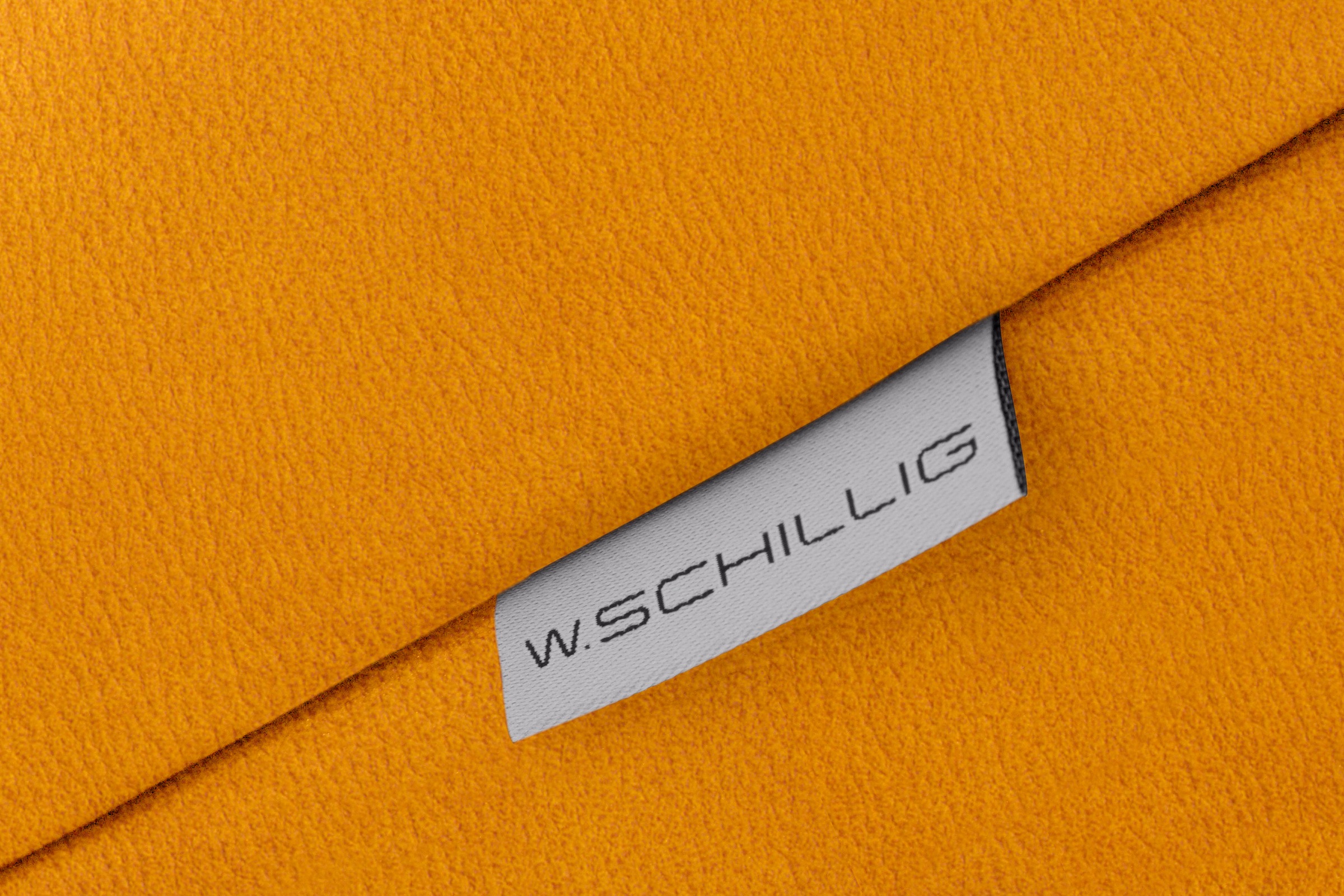W.SCHILLIG 2,5-Sitzer »finn«, German Design Award 2016, Fußgestell Nussbaum natur, Breite 230 cm