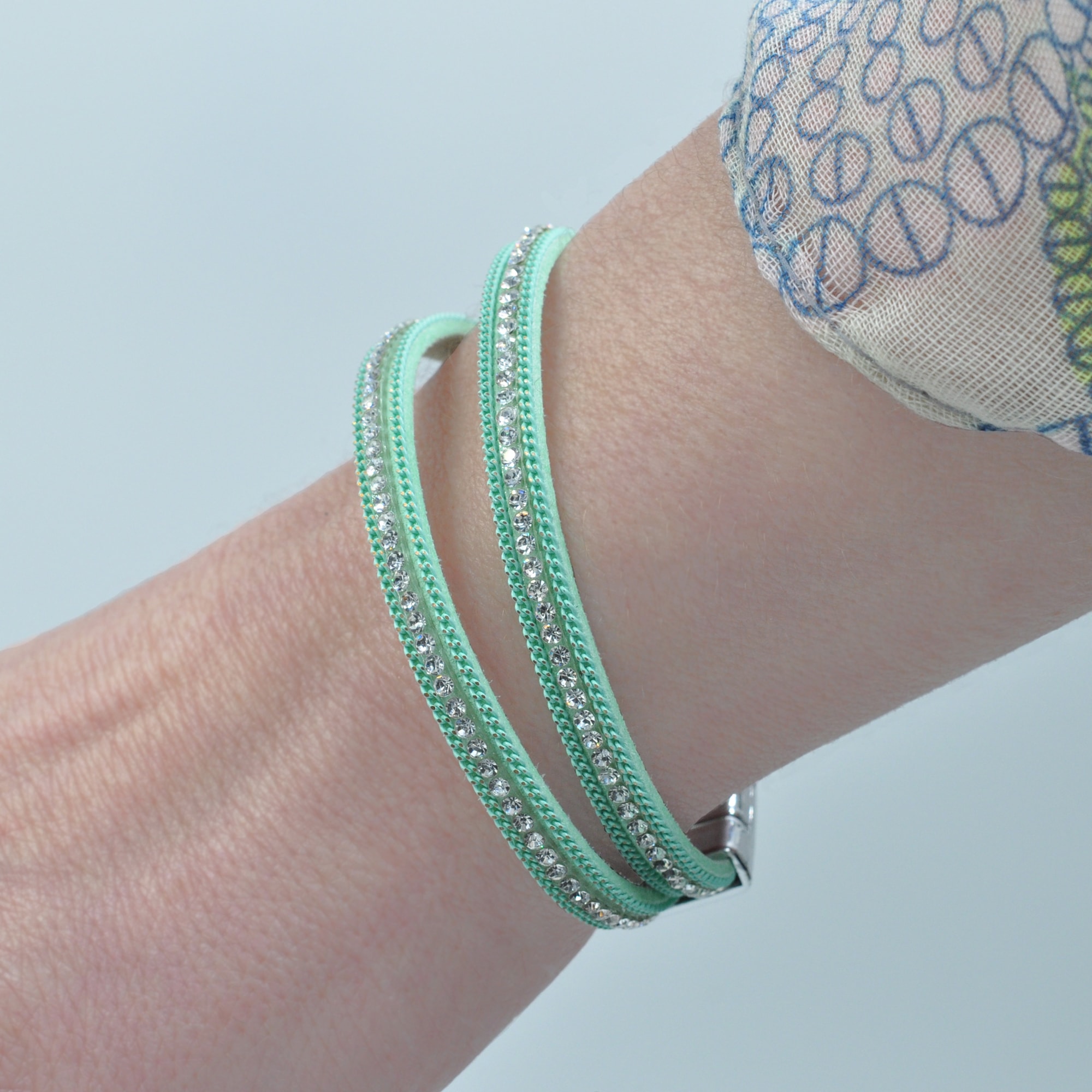 Steuer Armband »Velours Armband türkis mit Strass«