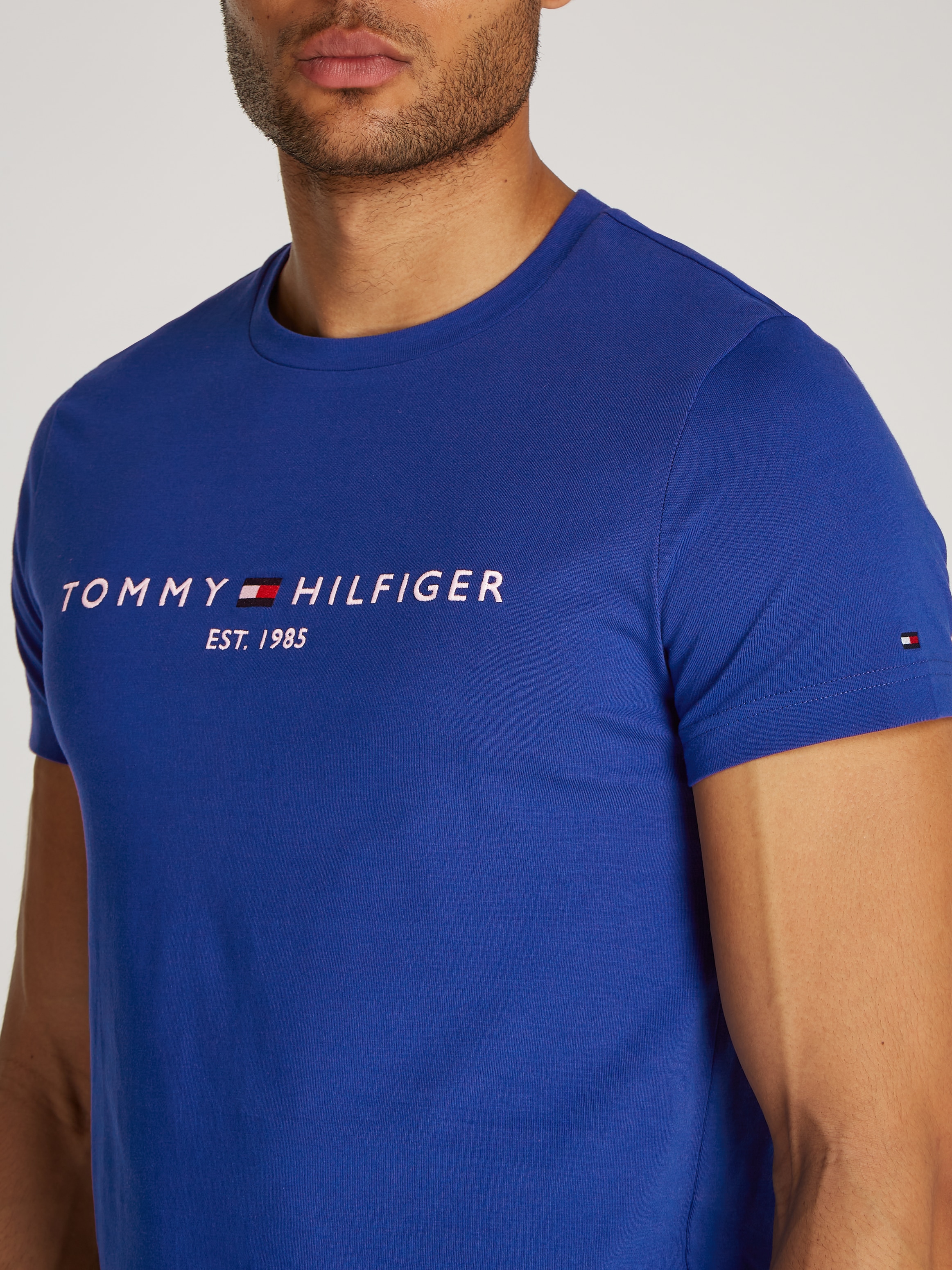 Tommy Hilfiger T-Shirt »TOMMY LOGO TEE«, aus reiner, nachhaltiger Baumwolle
