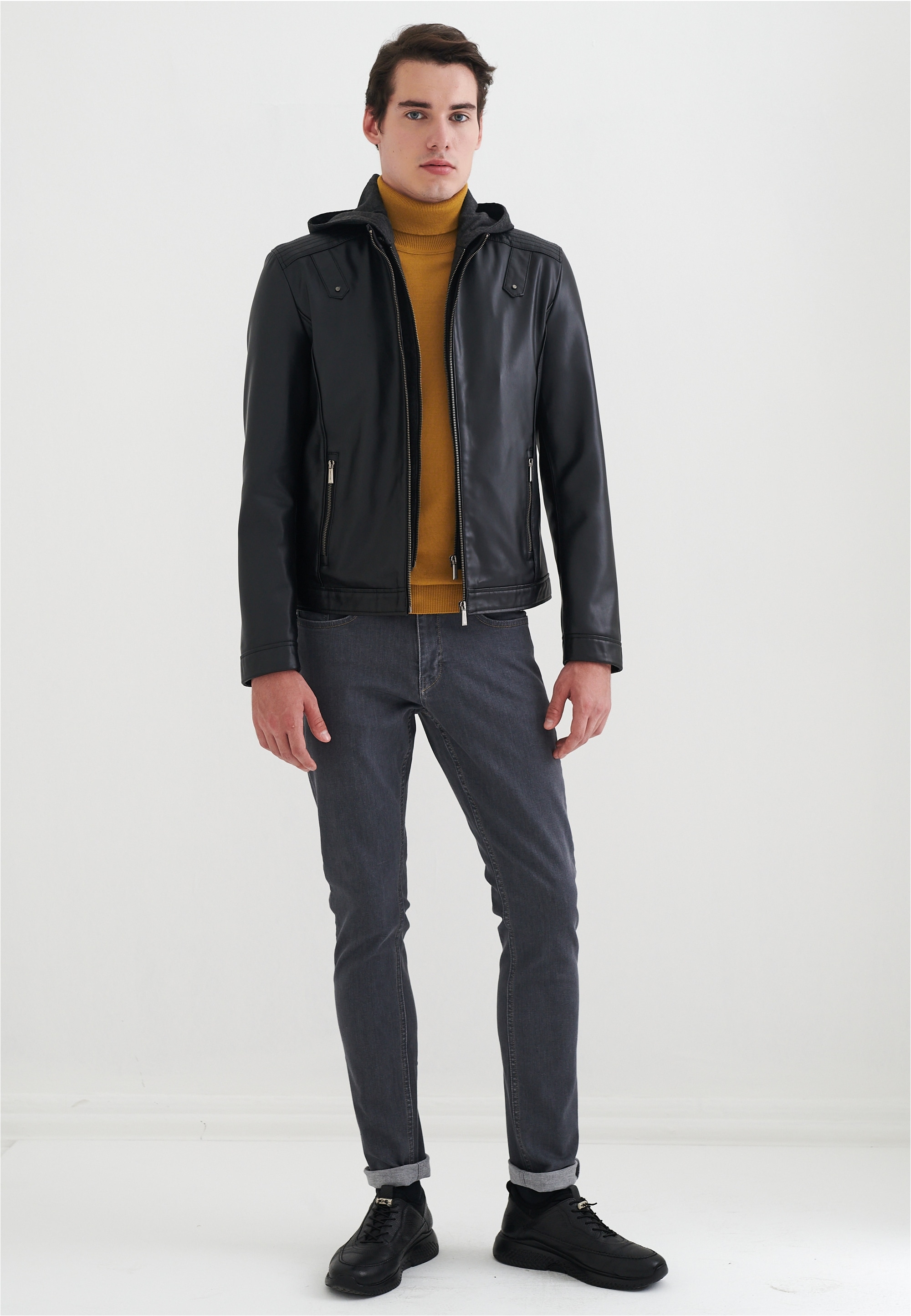 Pierre Cardin Outdoorjacke, aus Kunstleder