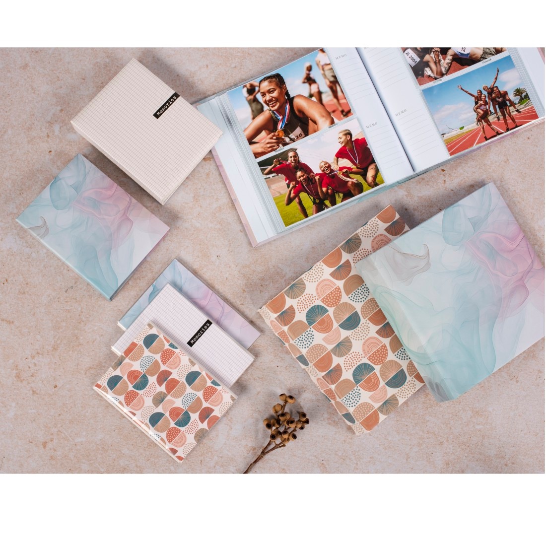 Hama Einsteck-Fotoalbum »Mini Fotoalbum Einsteckalbum 100 Fotos 10x15 cm laminiert« Kompakt, laminiert, einfache Einstecktaschen