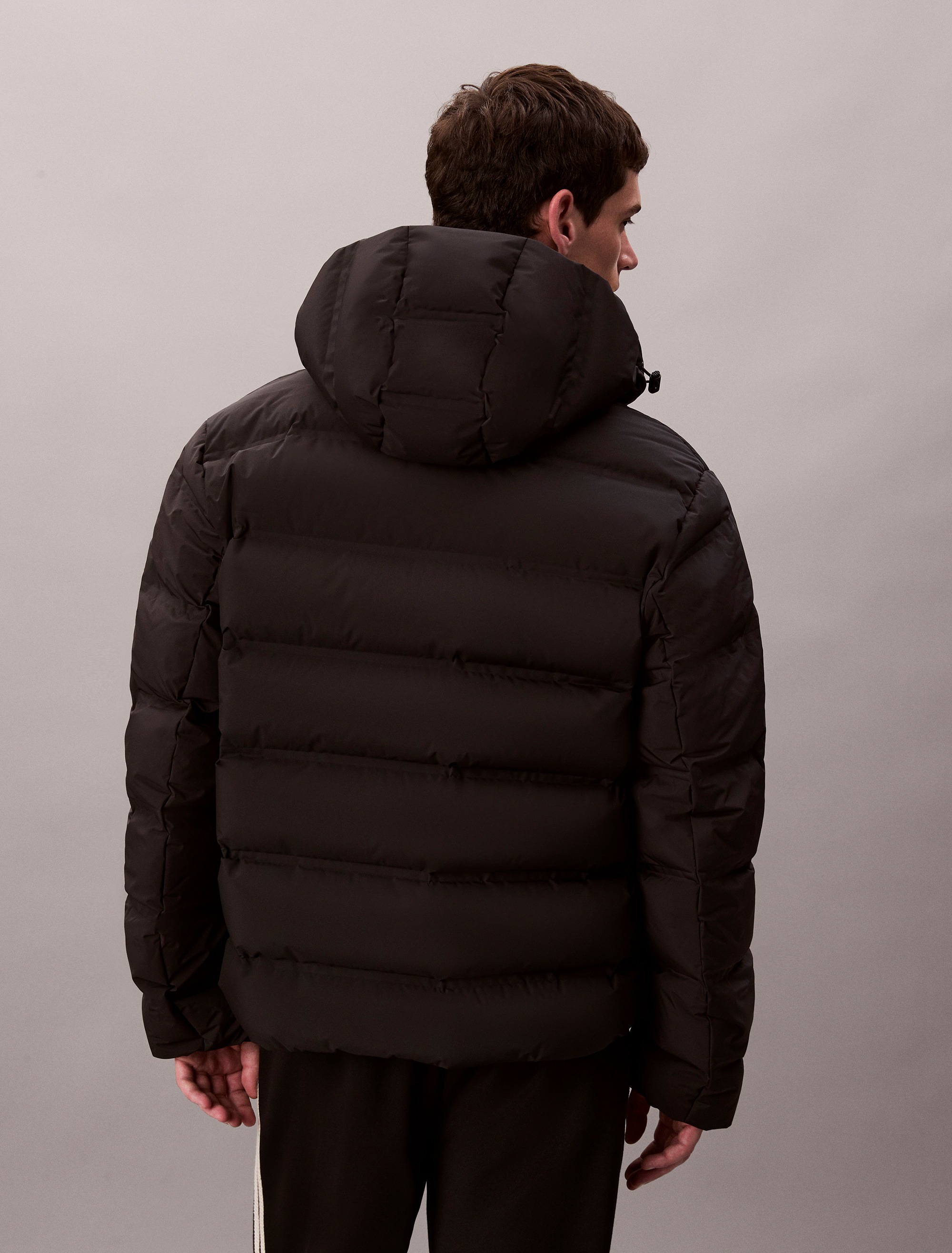 Calvin Klein Steppjacke »LS QUILTED BONDED CHANNEL HD PUF«, ohne Kapuze, Mit Rundhalsausschnitt, regular fit