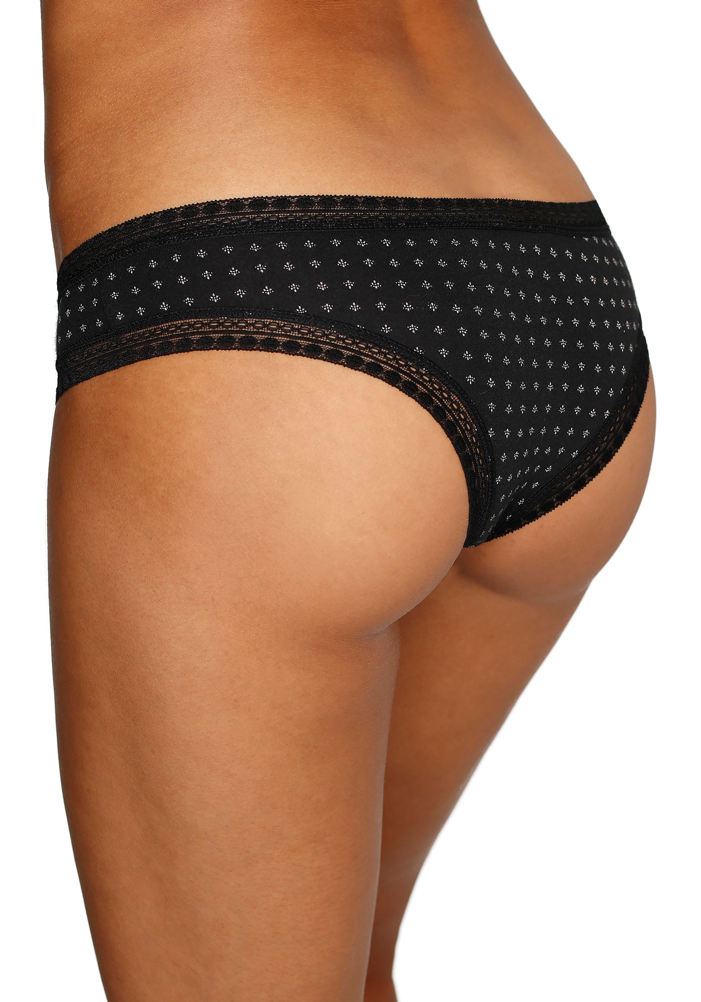 LASCANA Brasilslip, (3er-Pack), aus elastischer Baumwolle mit weicher Spitz günstig online kaufen