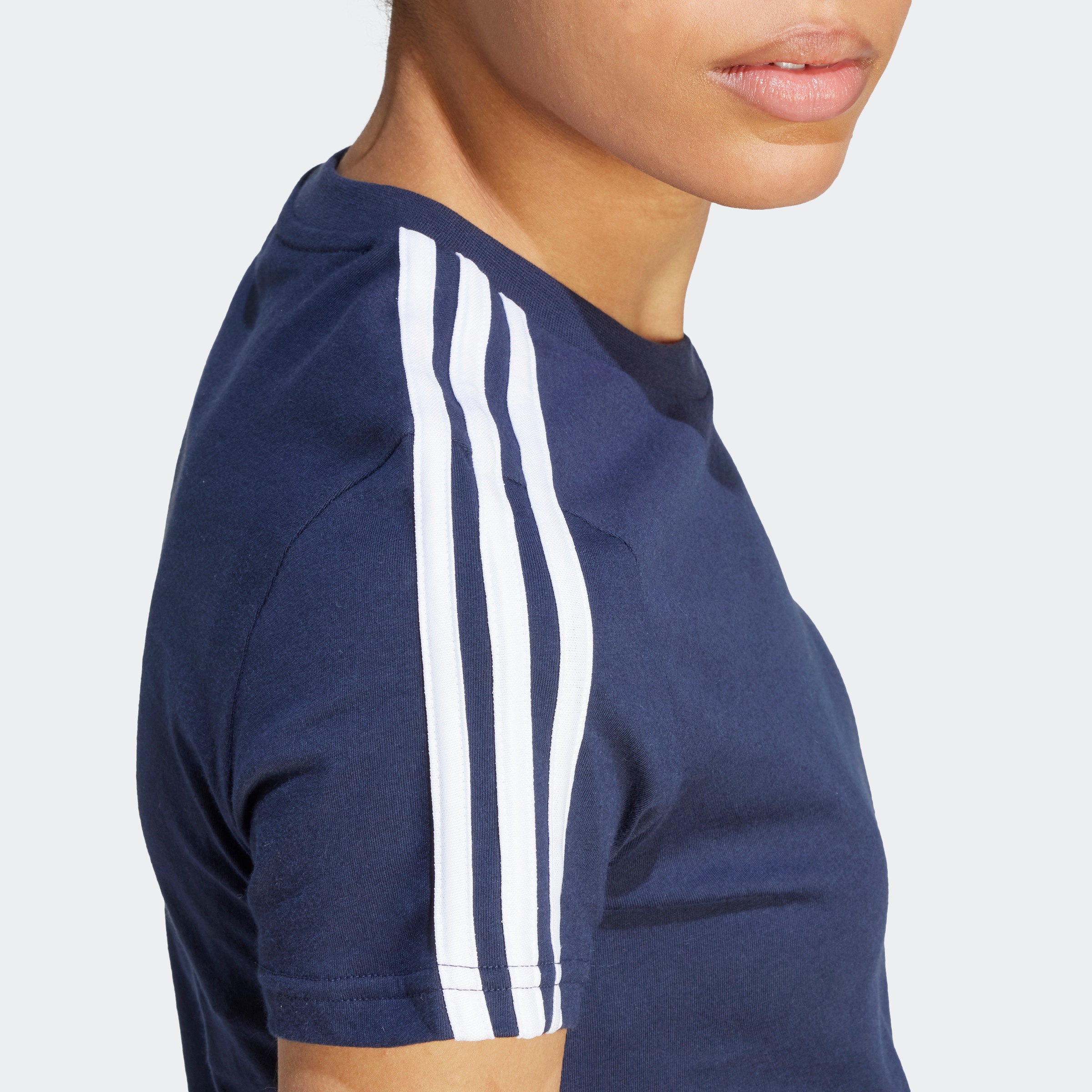 adidas Sportswear T-Shirt »LOUNGEWEAR ESSENTIALS SLIM 3-STREIFEN«