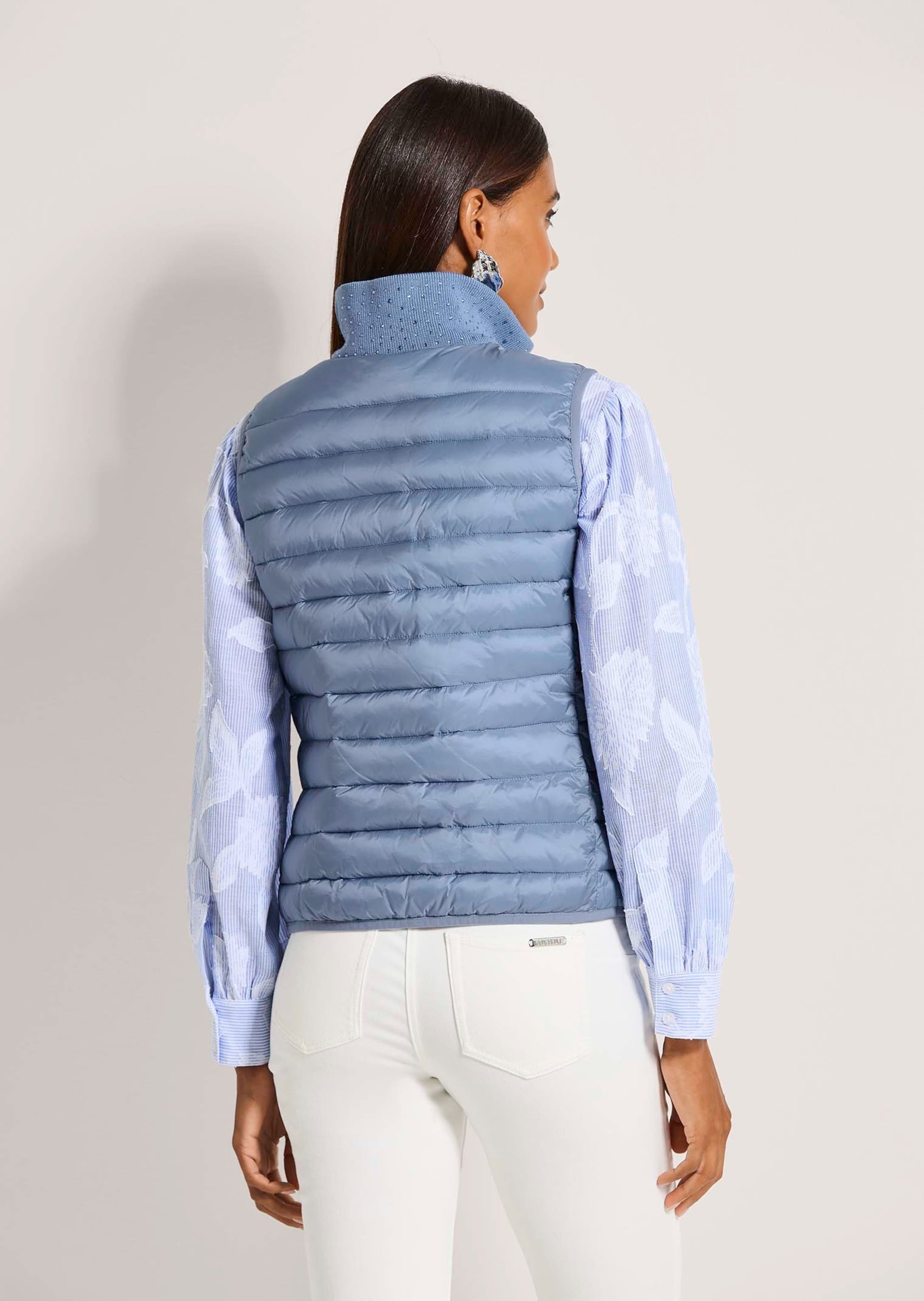 MADELEINE Kurzweste »Steppweste Sportive, elegante Outdoor-Weste mit Steppung« Hotfix Steine am Stehkragen