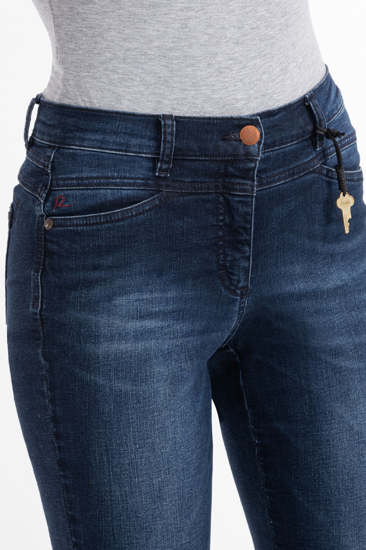 Recover Pants Slim-fit-Jeans »Wiebke«, mit Stickerei auf den Gesäßtaschen
