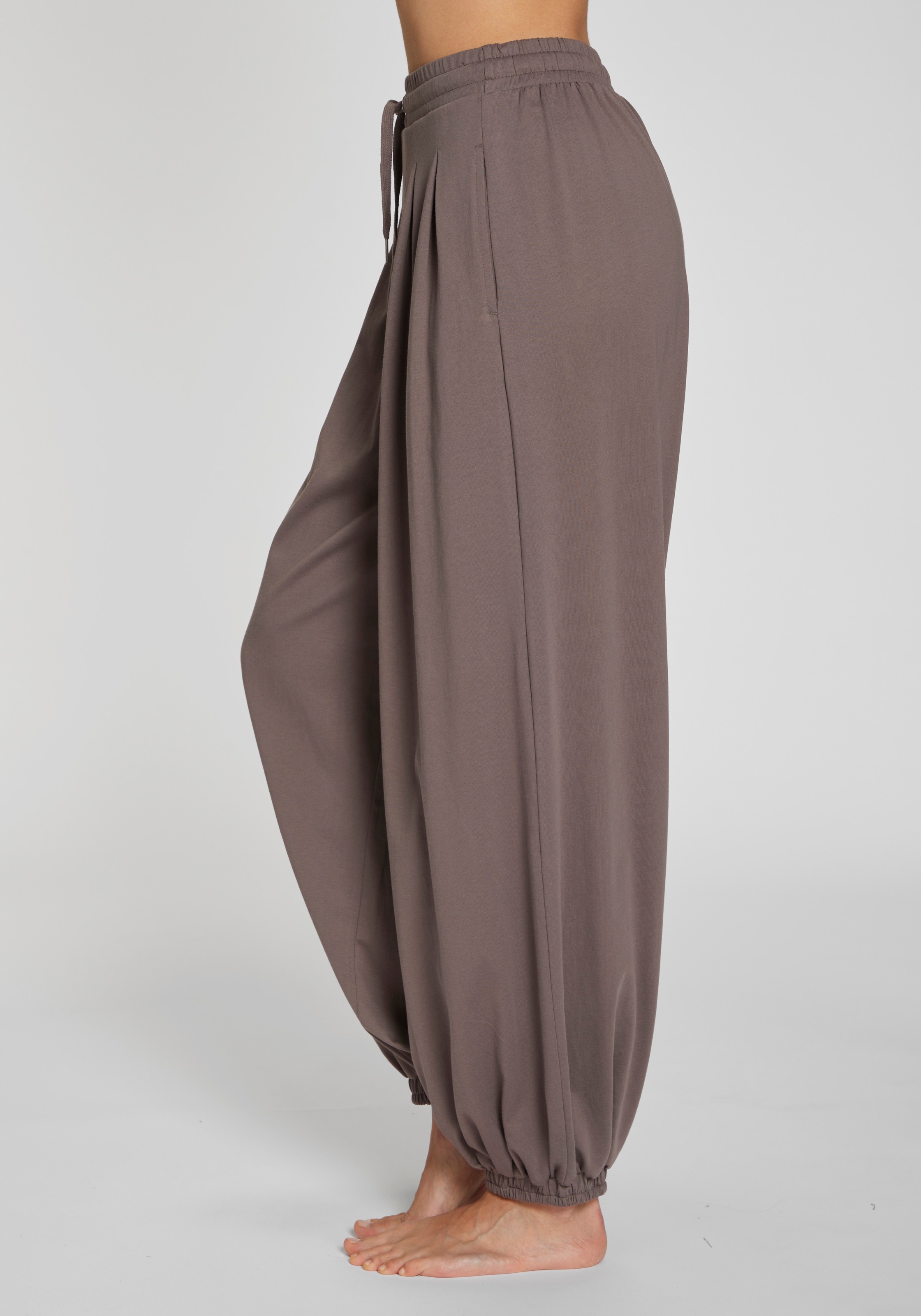 LASCANA Homewearpants »Ballon Pants«  mit extraweiten Beinen