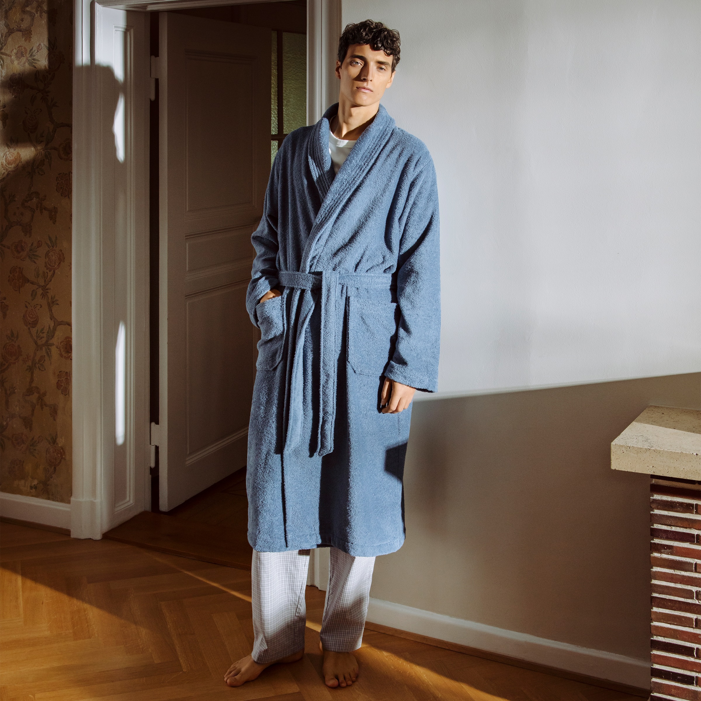 Möve Unisex-Bademantel »Basic«, (1 St.), mit Schalkragen