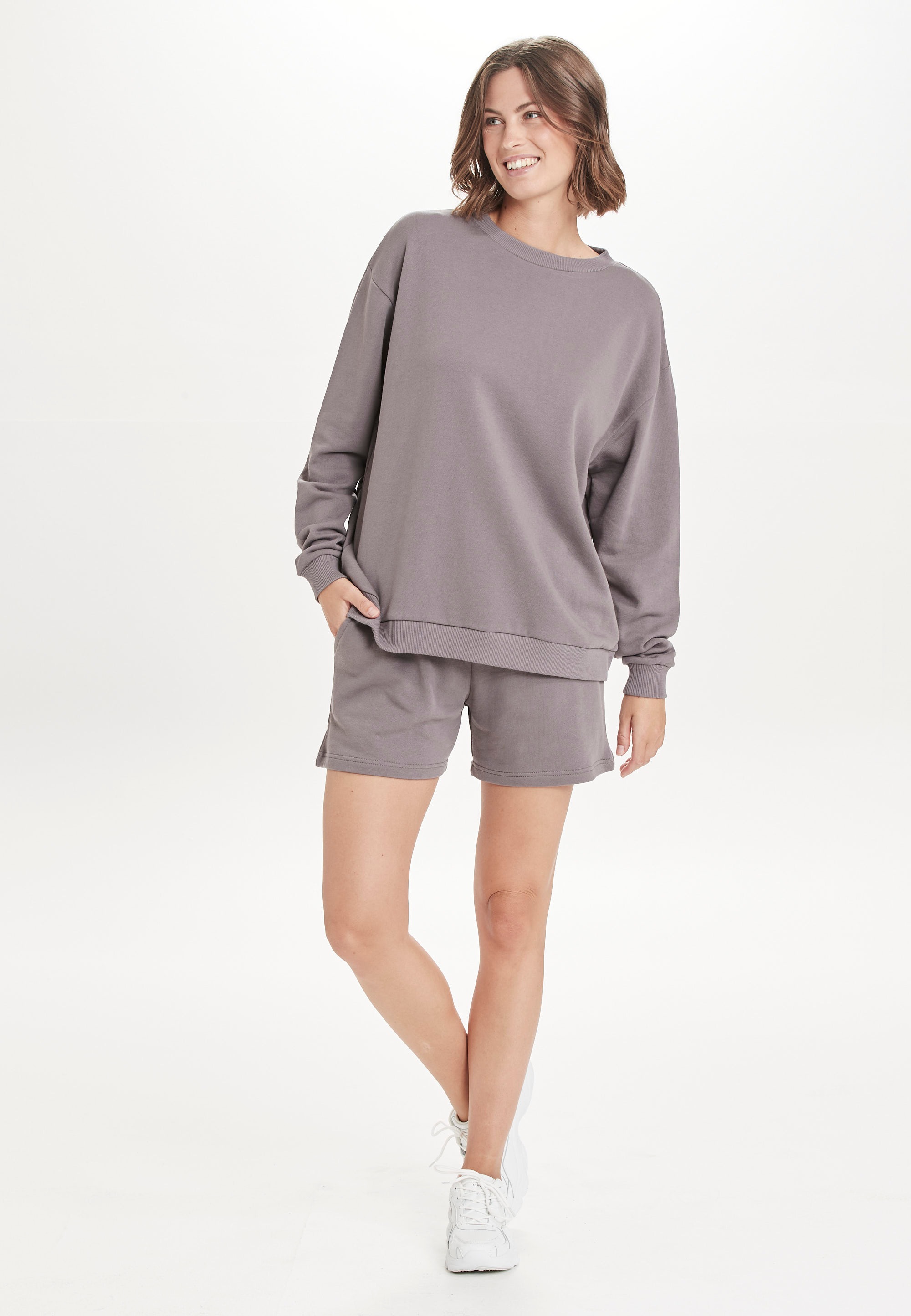 ENDURANCE Shorts »Beisty«, mit angenehmem Dehnbund