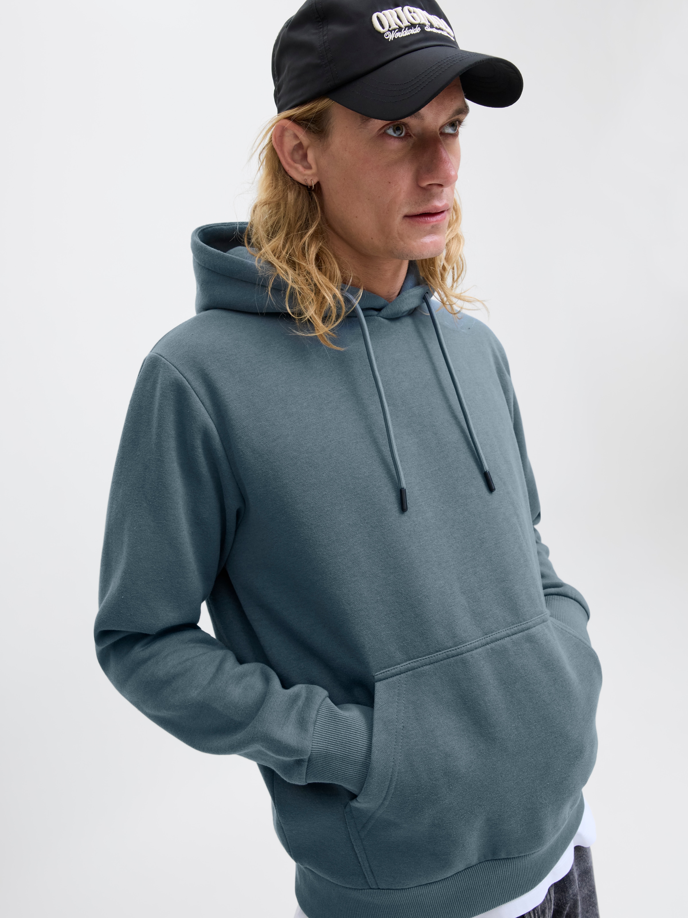 Jack & Jones Kapuzensweatshirt »JJEBRADLEY SWEAT HOOD NOOS«, mit Känguru Tasche