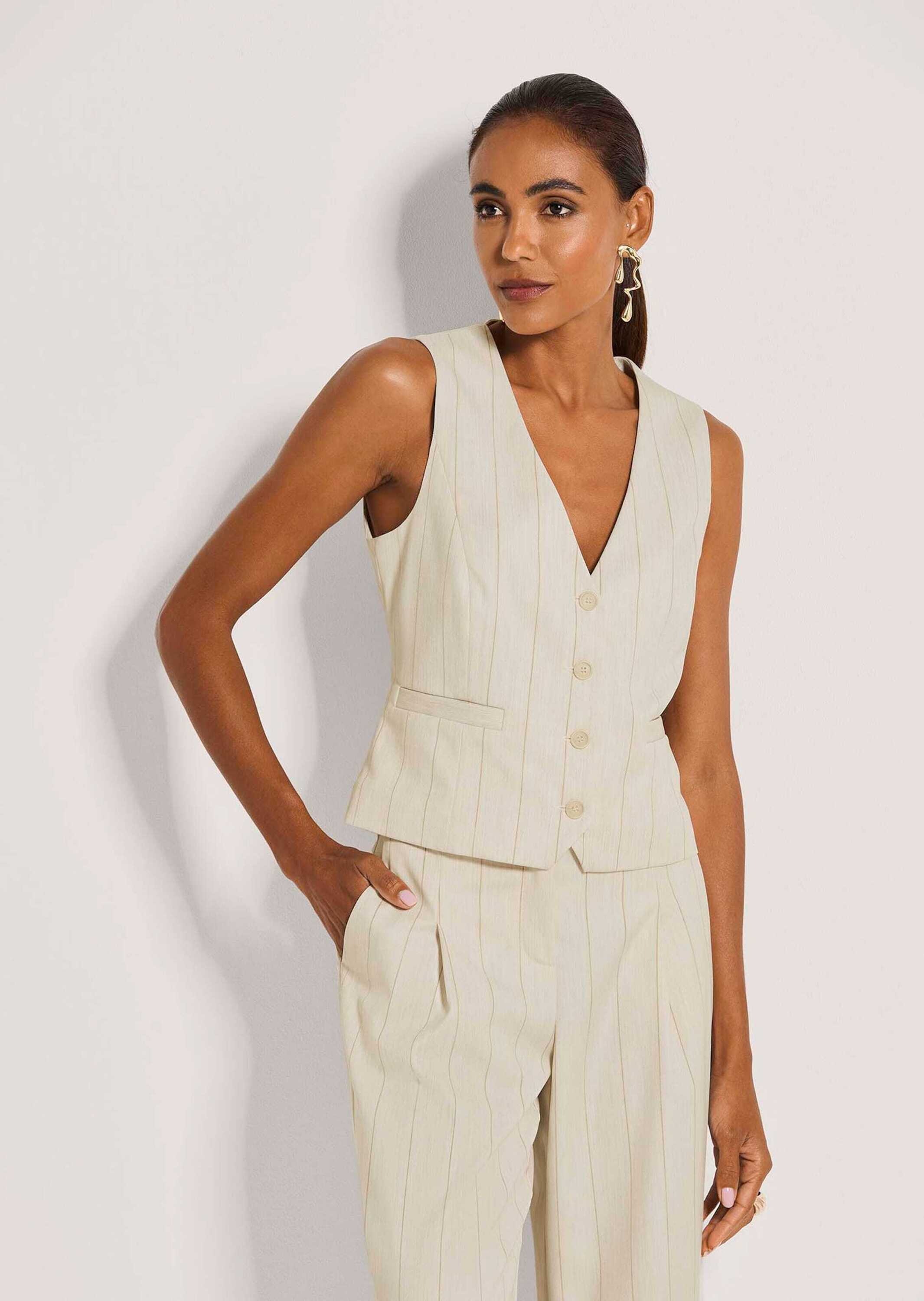 MADELEINE Elegant Pinstripe Waistcoat White Size 48 2