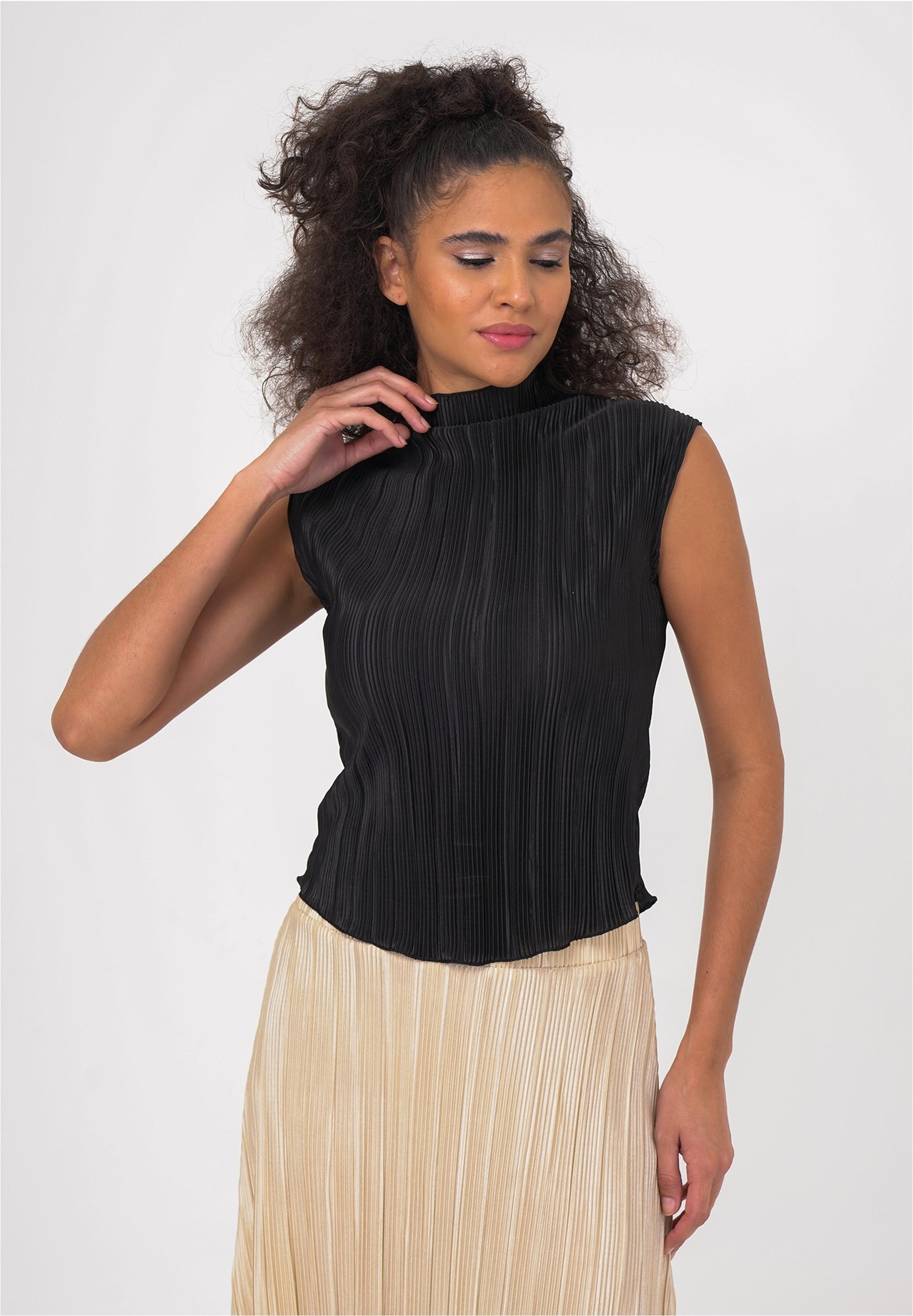 freshlions Klassische Bluse »Loreen«, aus recyceltem Polyester