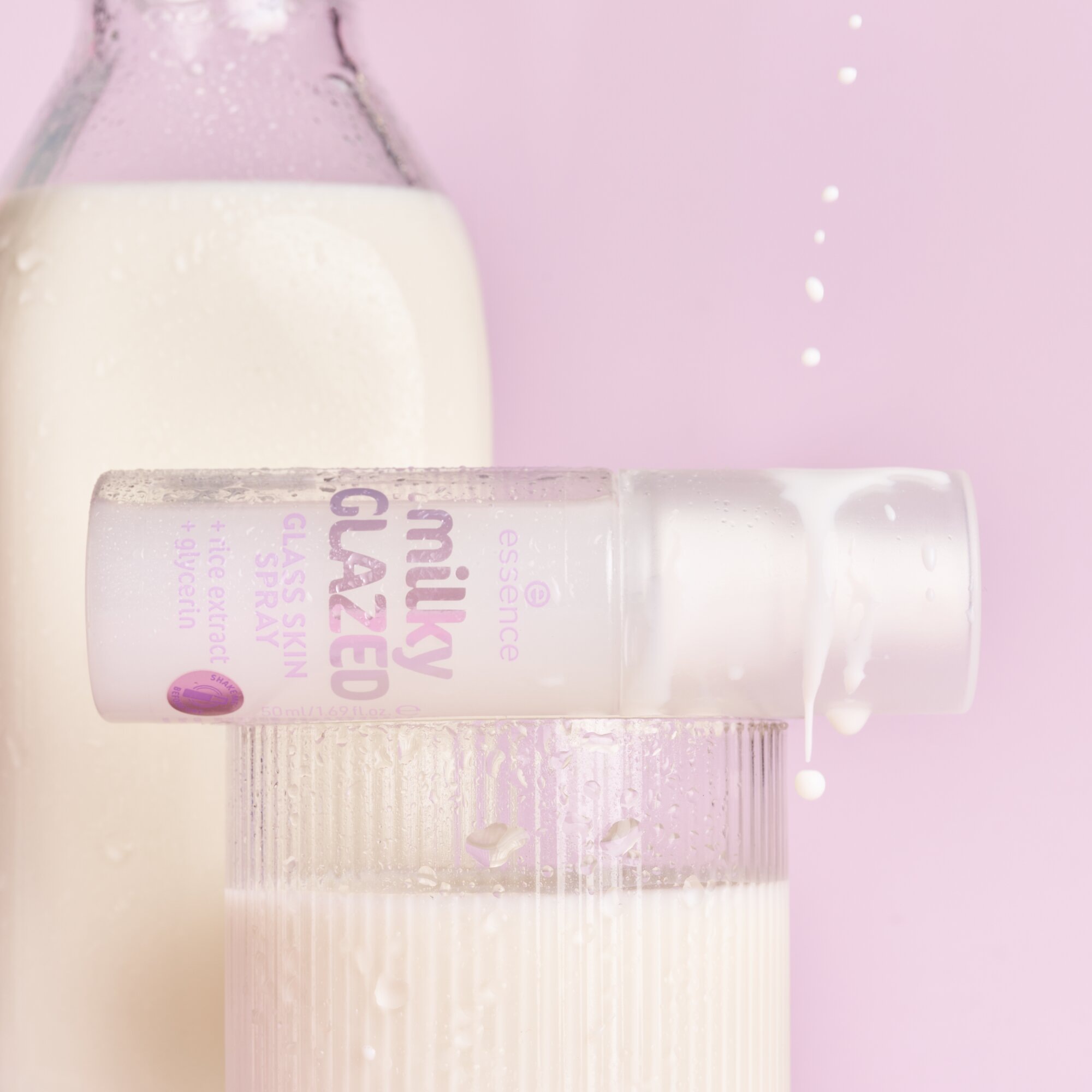 Essence Gesichts- und Körperspray »milky GLAZED GLASS SKIN SPRAY«