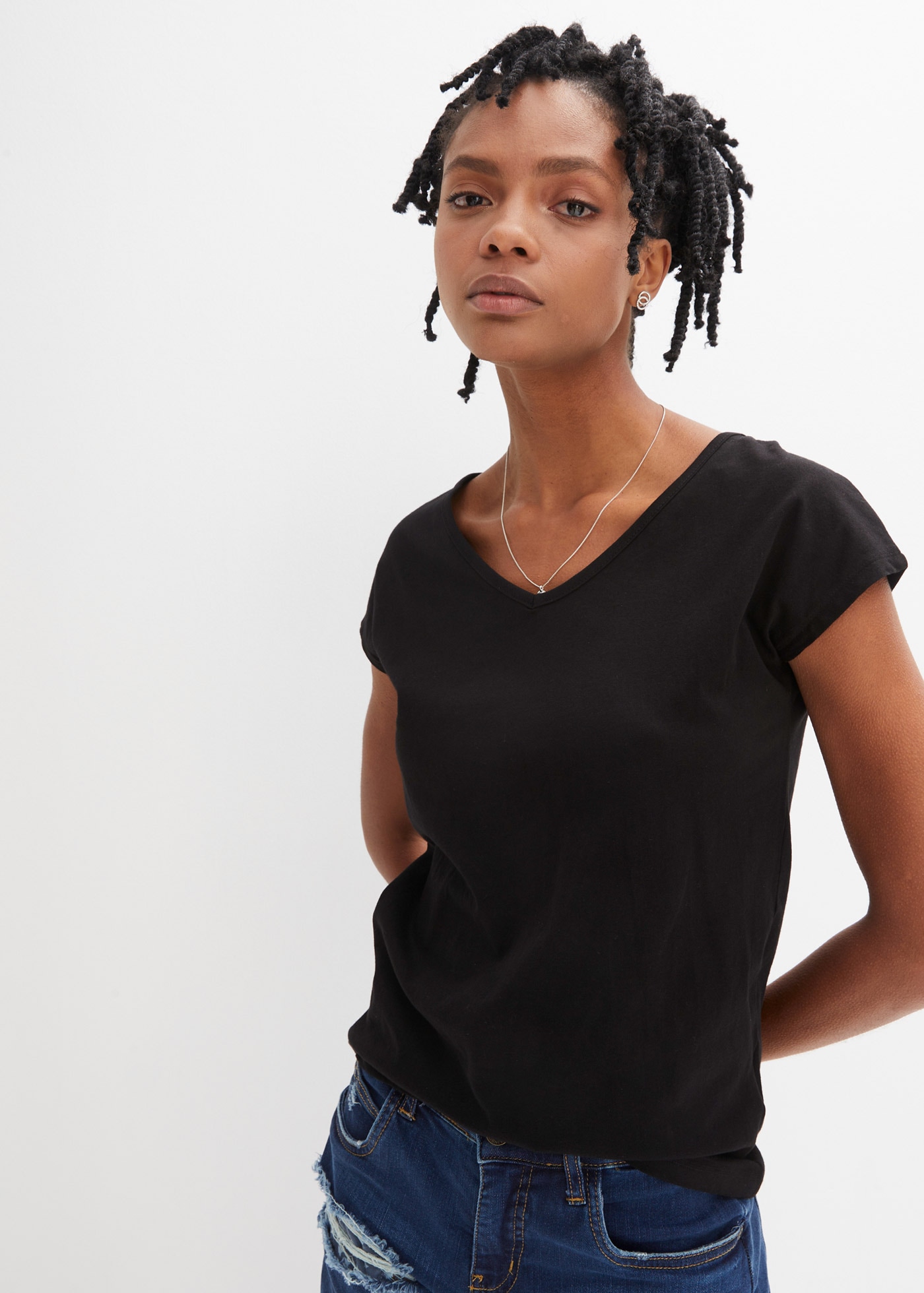 bonprix T-Shirt lockere Passform, mit V-Ausschnitt, mit coolem Rückendetail günstig online kaufen