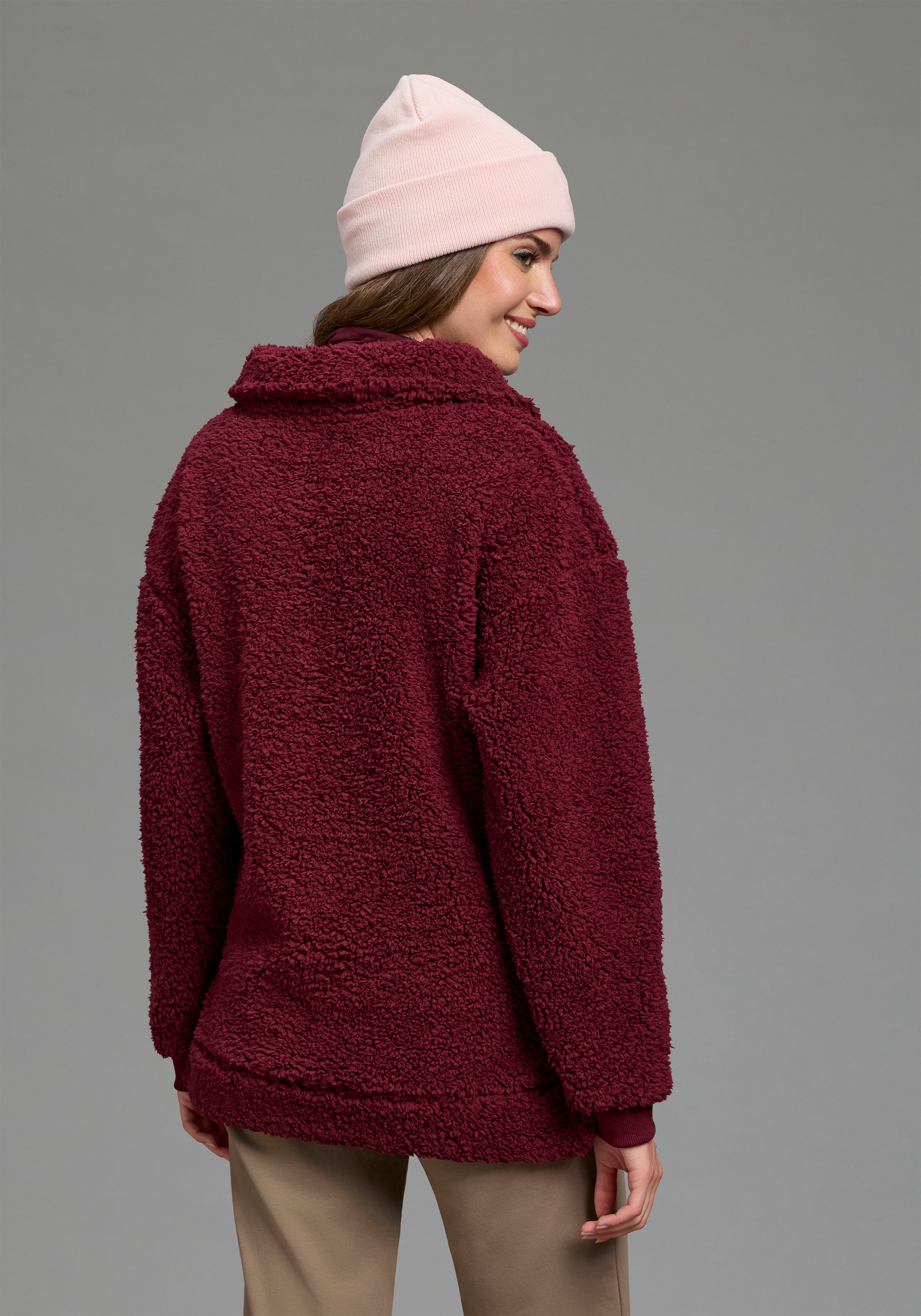 Laura Scott Fleecepullover, 1 aus kuscheligem Teddyfleece mit Troyerkragen und Reißverschluss
