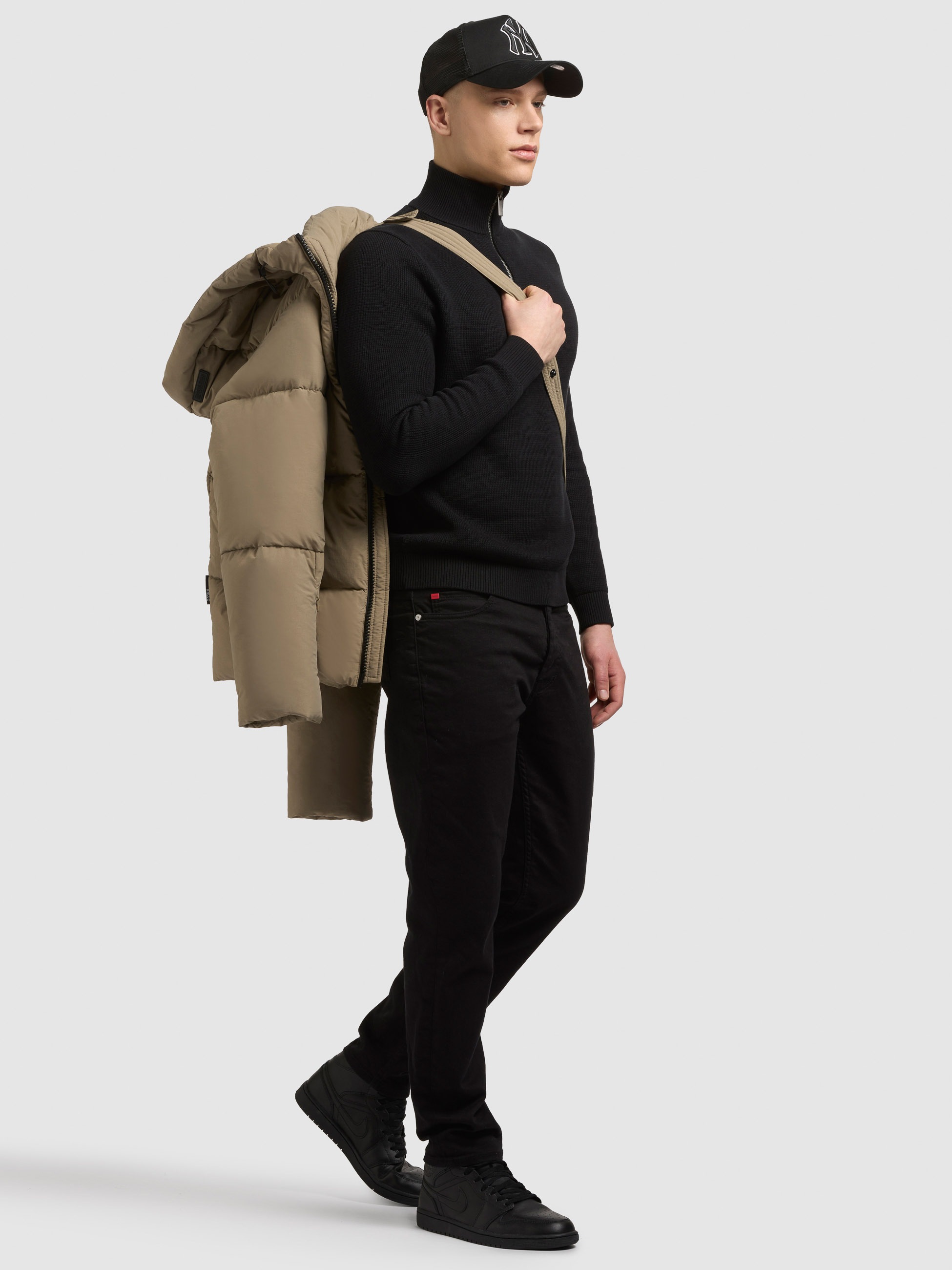 khujo Steppjacke »GASTON« mit Kapuze