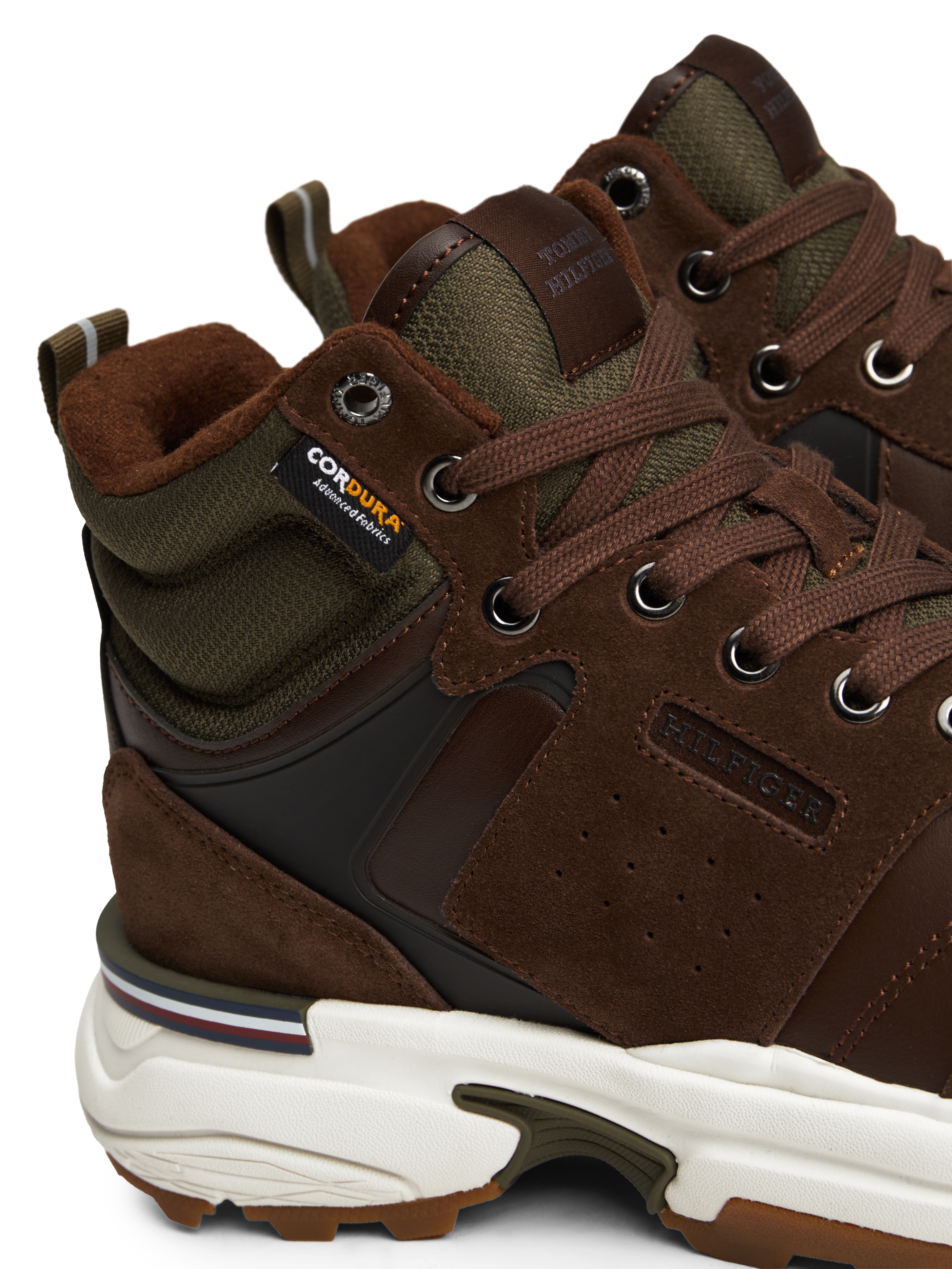 Tommy Hilfiger Keilsneaker »M RUNNER CORDURA HI LTH MIX«, Keilabsatz, Schnürboots, Schnürschuh mit gepolstertem Schaftrand