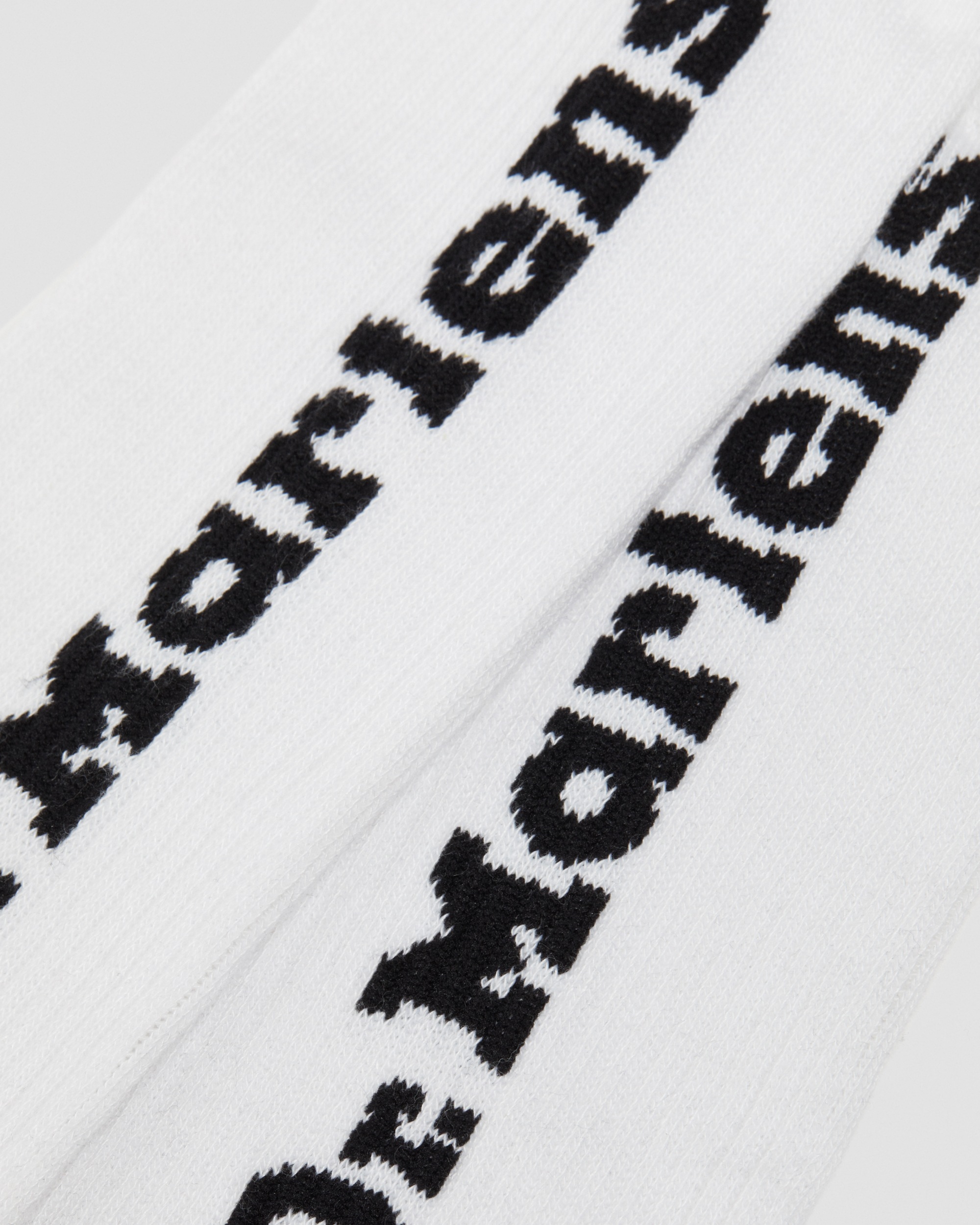 DR. MARTENS Socken »Vertical Sock«, (1 Paar), Baumwollmisch-Socken mit vertikalem Logo