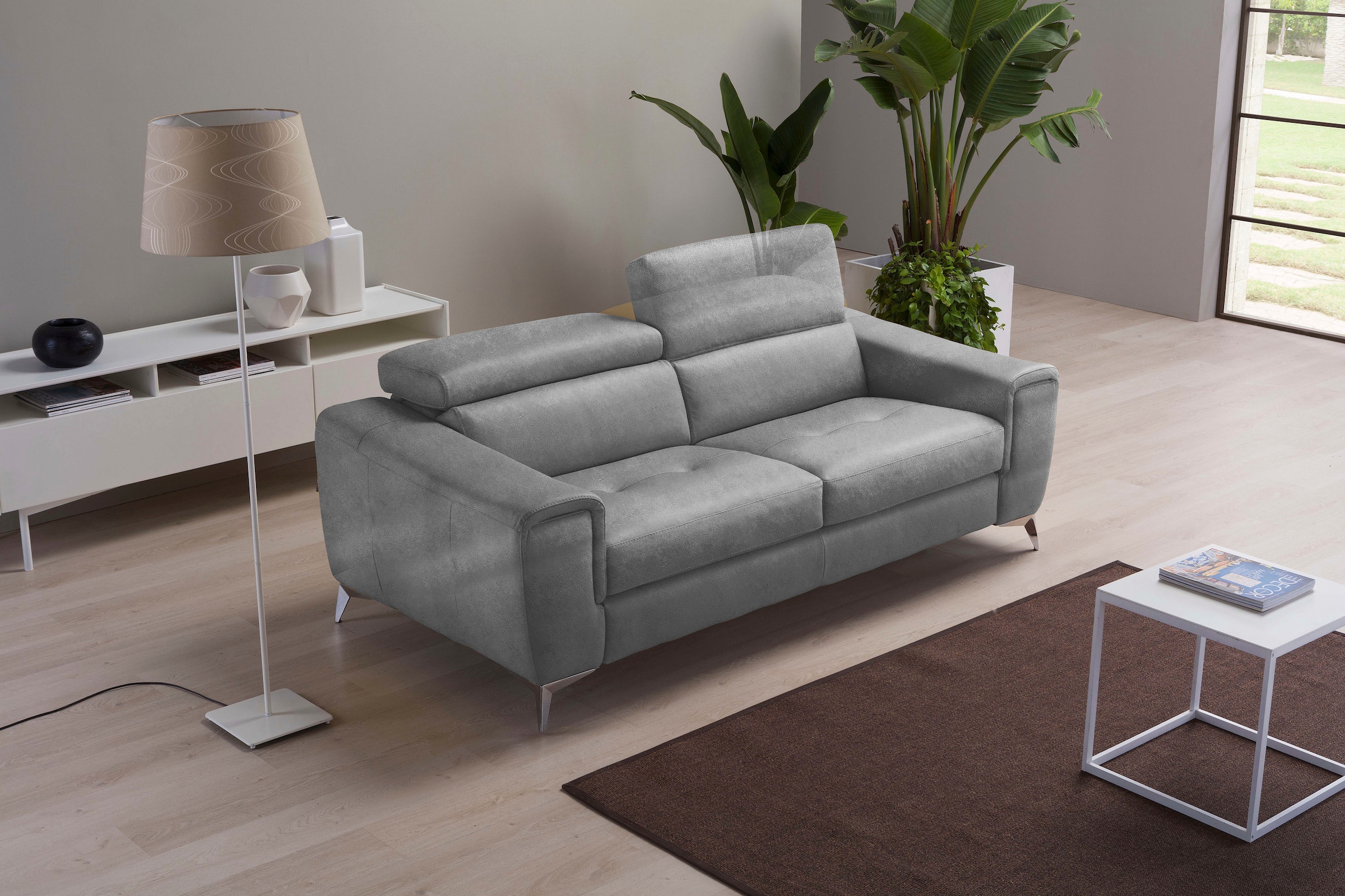 Egoitaliano 2,5-Sitzer »Francine, Designsofa, Loungesofa«, Kopfteile manuell verstellbar, mit edlen Metallfüßen