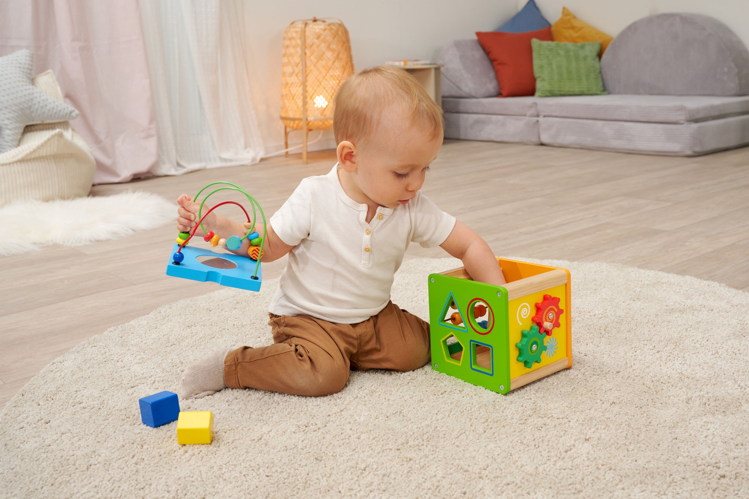 Eichhorn Motorikwürfel »Kleiner Spiel- und Lernwürfel« mit abnehmbarer Motorikschleife