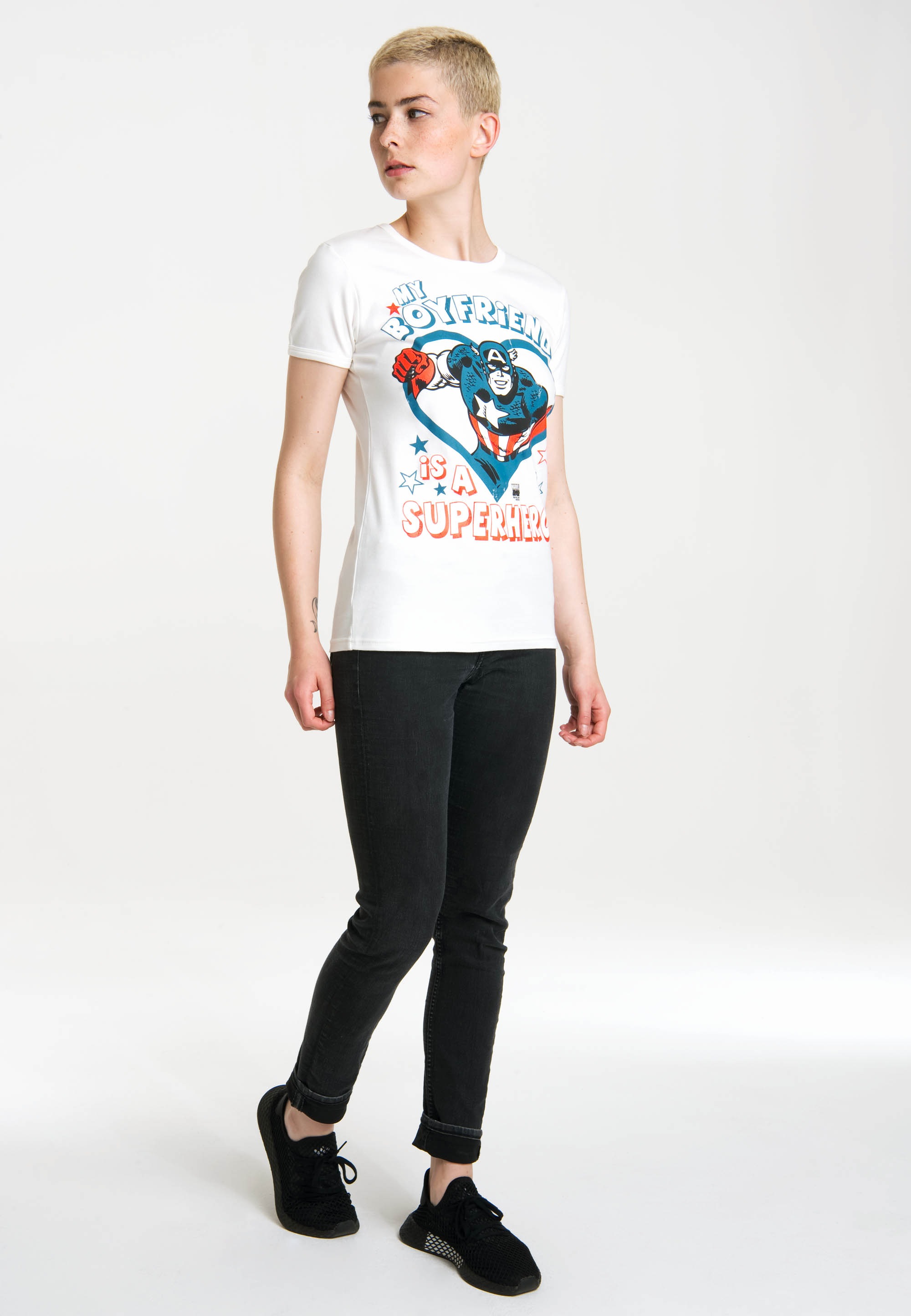 LOGOSHIRT T-Shirt »Marvel - My online | Originaldesign A Is Boyfriend lizenzierten bestellen Superhero«, mit BAUR