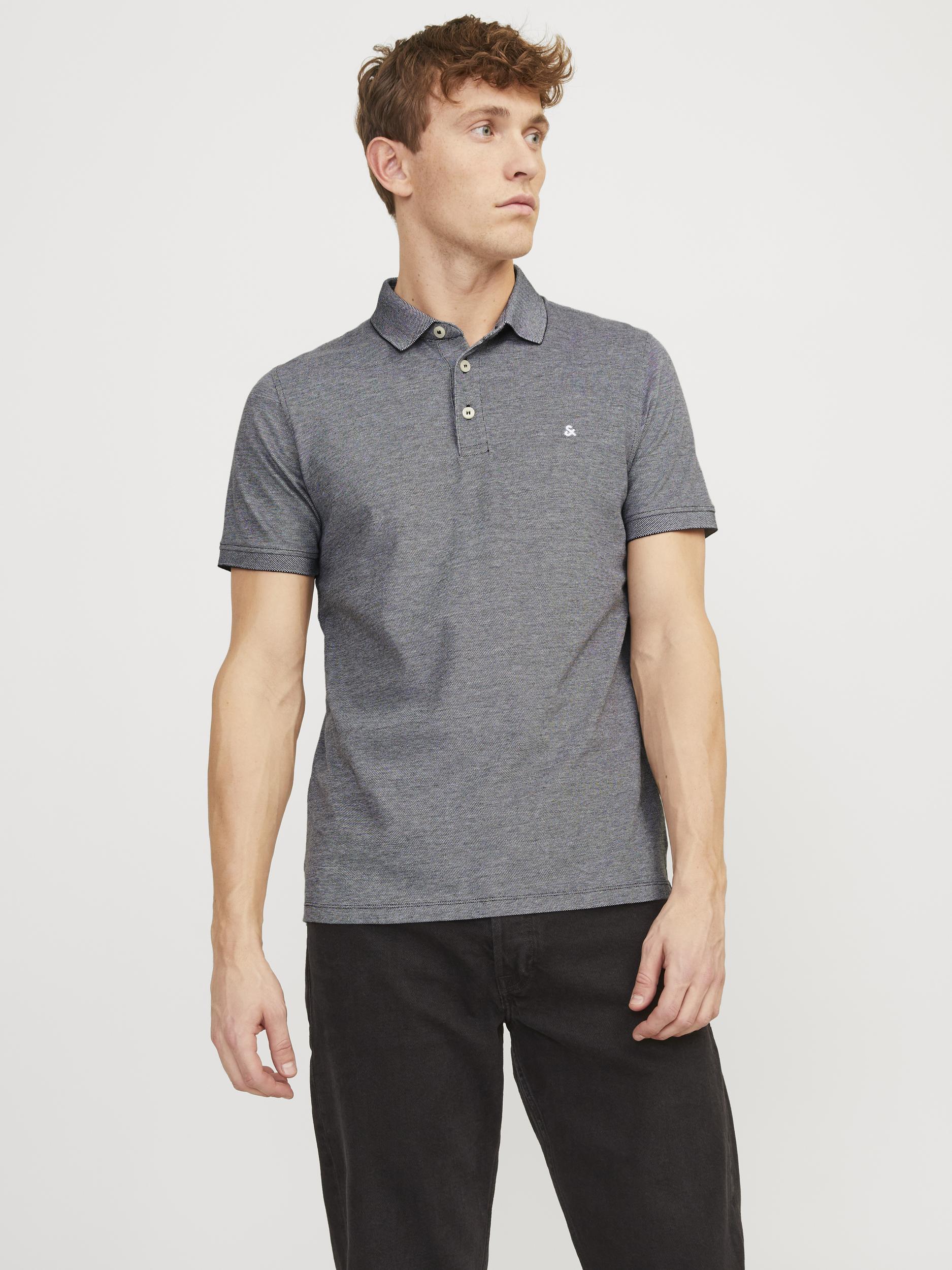 Jack & Jones Poloshirt "JJEPAULOS Poloshirt mit klassischem Kragen und figurbetonter Form" Logostickerei, modisch, schmal, Baumwolle, Polokragen