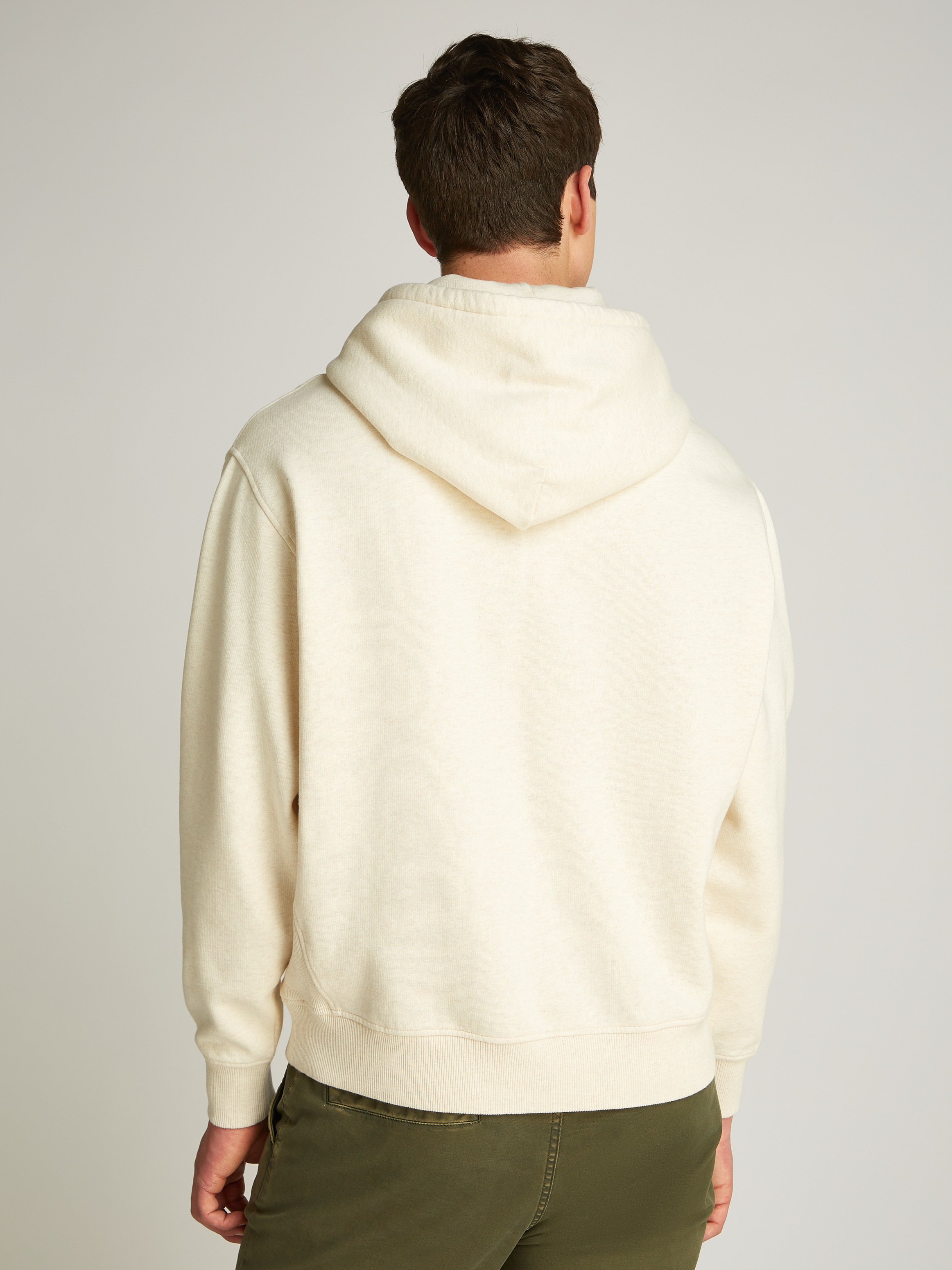 Tommy Jeans Hoodie »TJM MELANGE FLAG HOODIE«, mit großem Logo