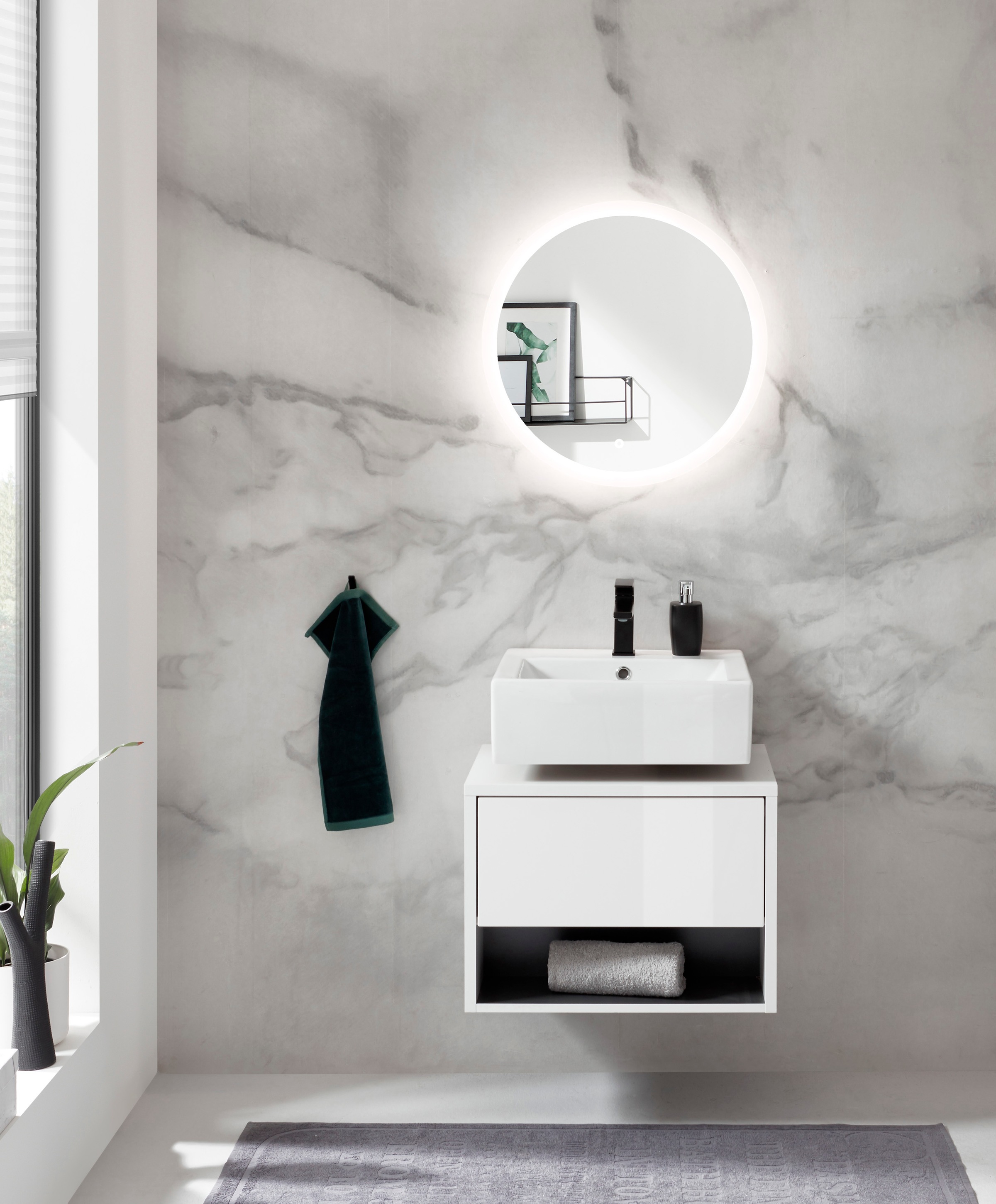 Places of Style Badmöbel-Set »Studio Line, Bad im modernen Design, 2-teiliges Badezimmer«, (2 St.), Unterschrank und Spiegel, in zwei Farben verfügbar, viel Stauraum