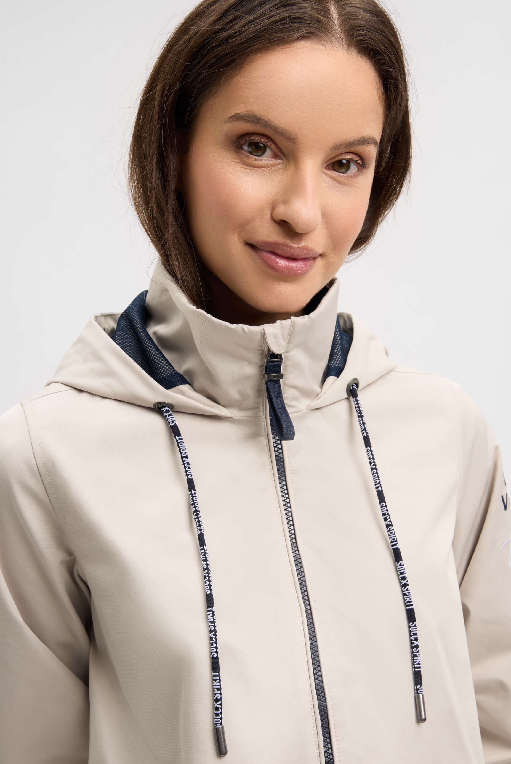 SOCCX Outdoorjacke mit Kapuze mit verstellbarem Gummizug im Saum