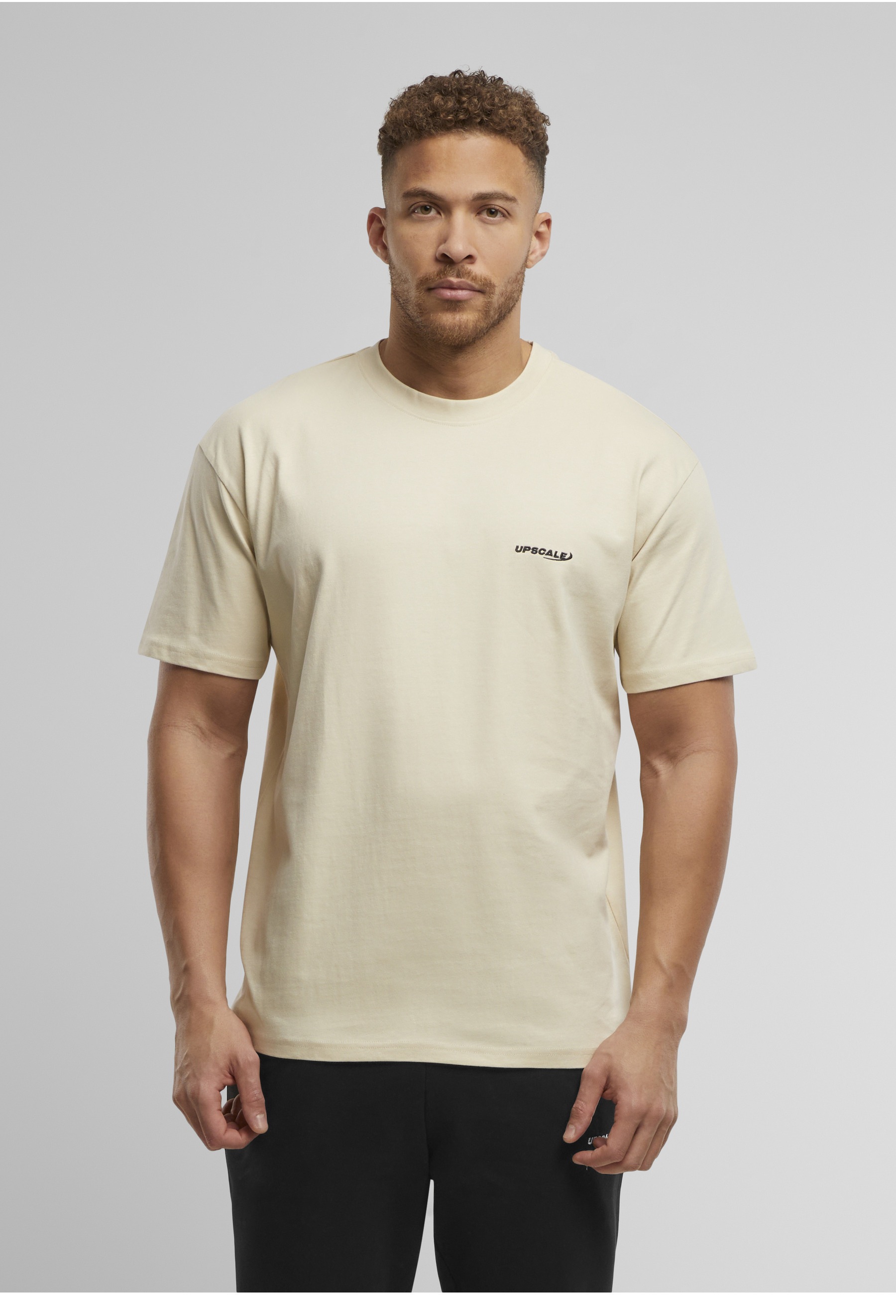 Upscale by Mister Tee T-Shirt »Upscale by Mister Tee Upscale Core EMB Oversize Tee« 1 Stk.