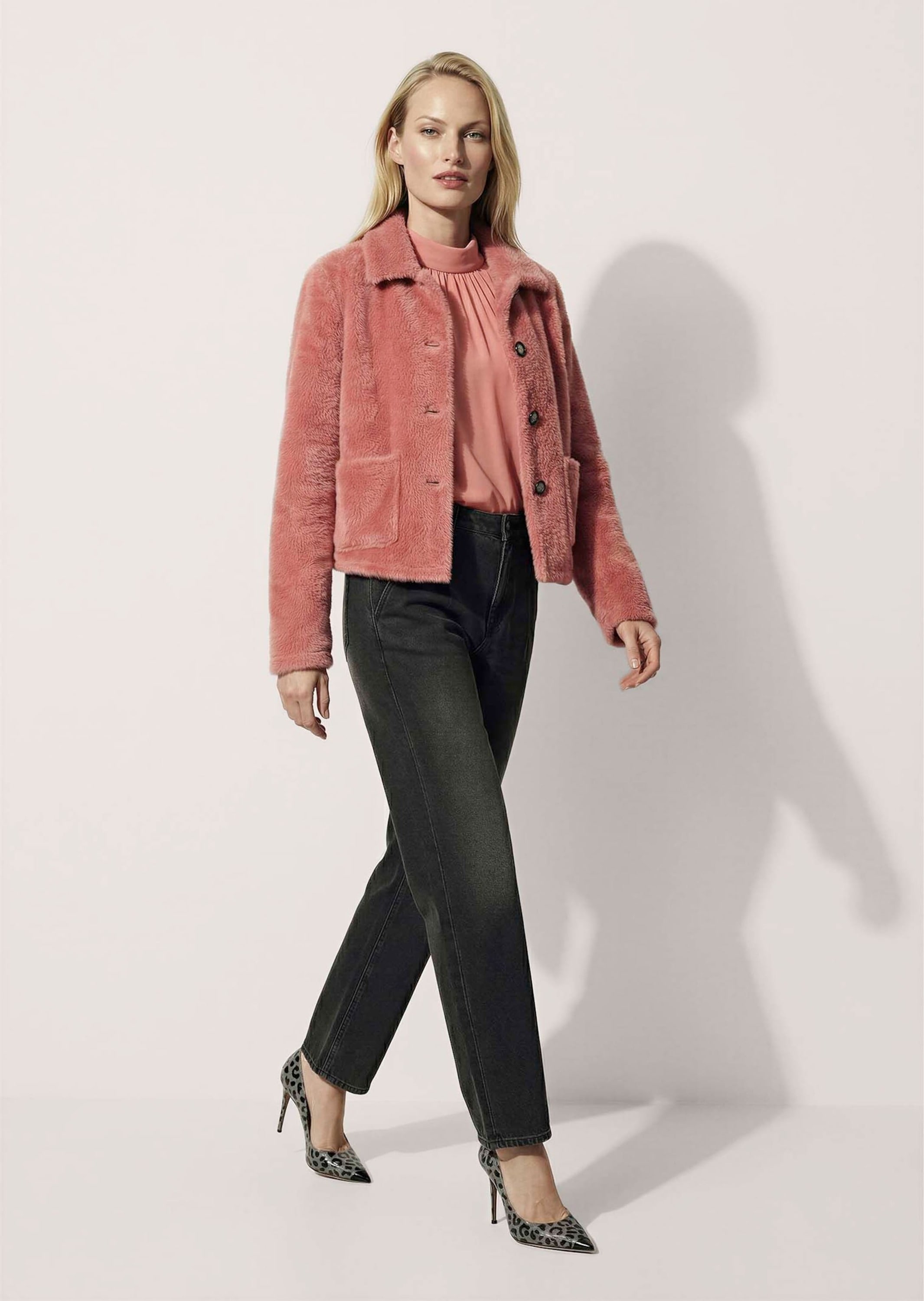 MADELEINE Kurzjacke »Jacke Kuschelige Jacke in Boxy-Form«