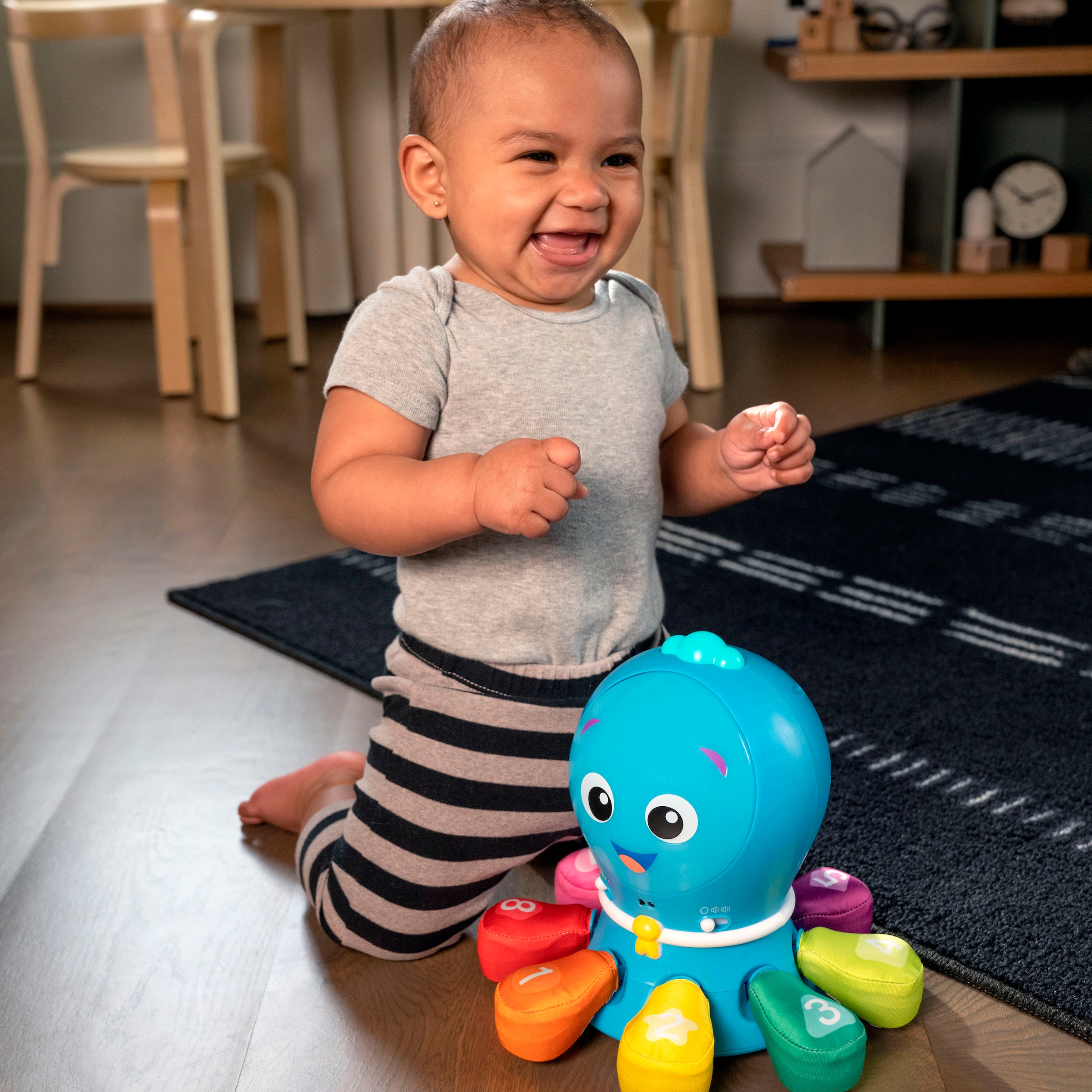 Baby Einstein Greifspielzeug »Go Opus Go™ 4-in-1 Crawl & Chase Pal«, mit Sound