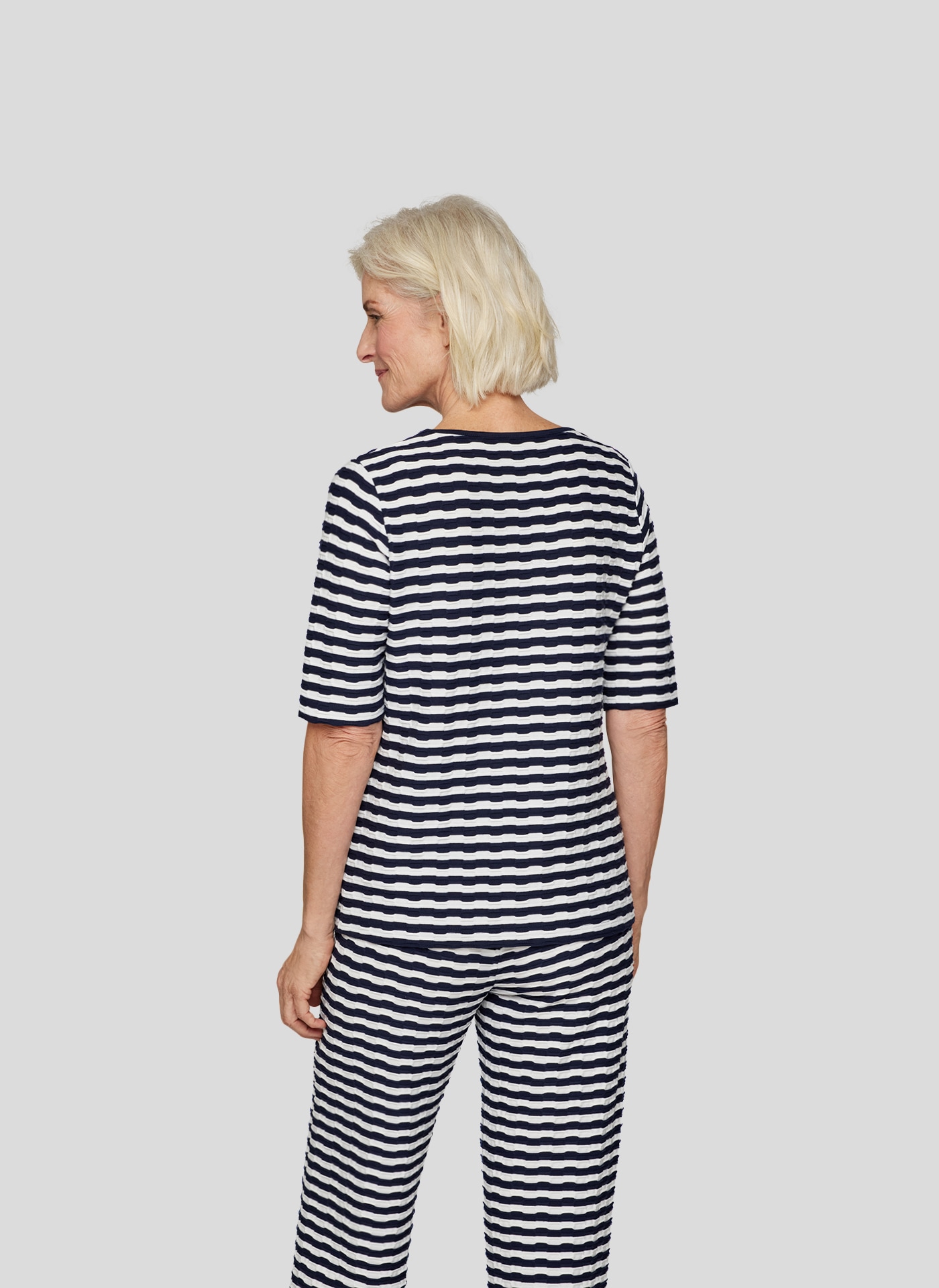 Rabe Rundhalsshirt, im Streifen-Look und in Struktur-Optik