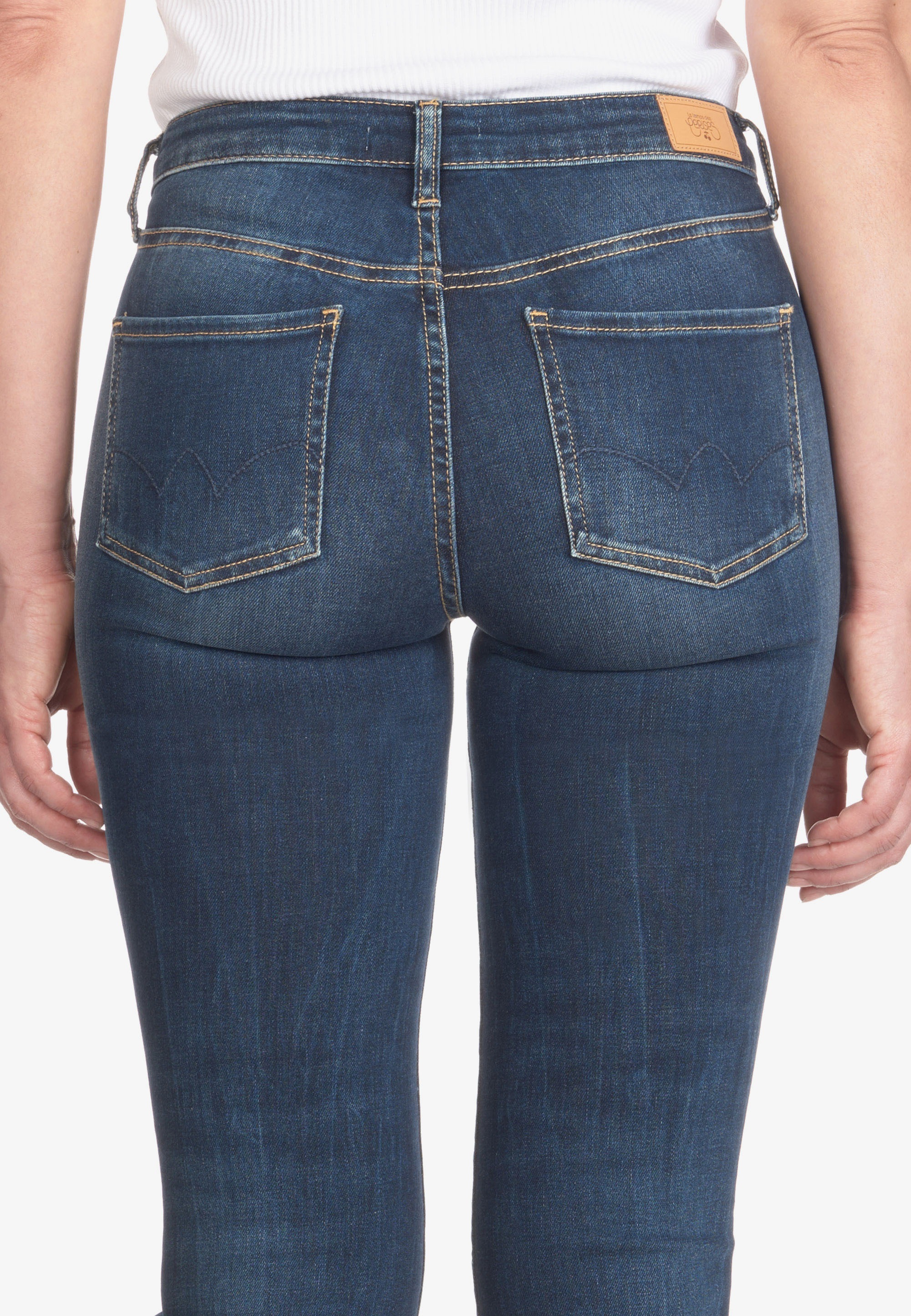 Le Temps Des Cerises Bequeme Jeans »POWERB«, mit leicht ausgestellten Beinen