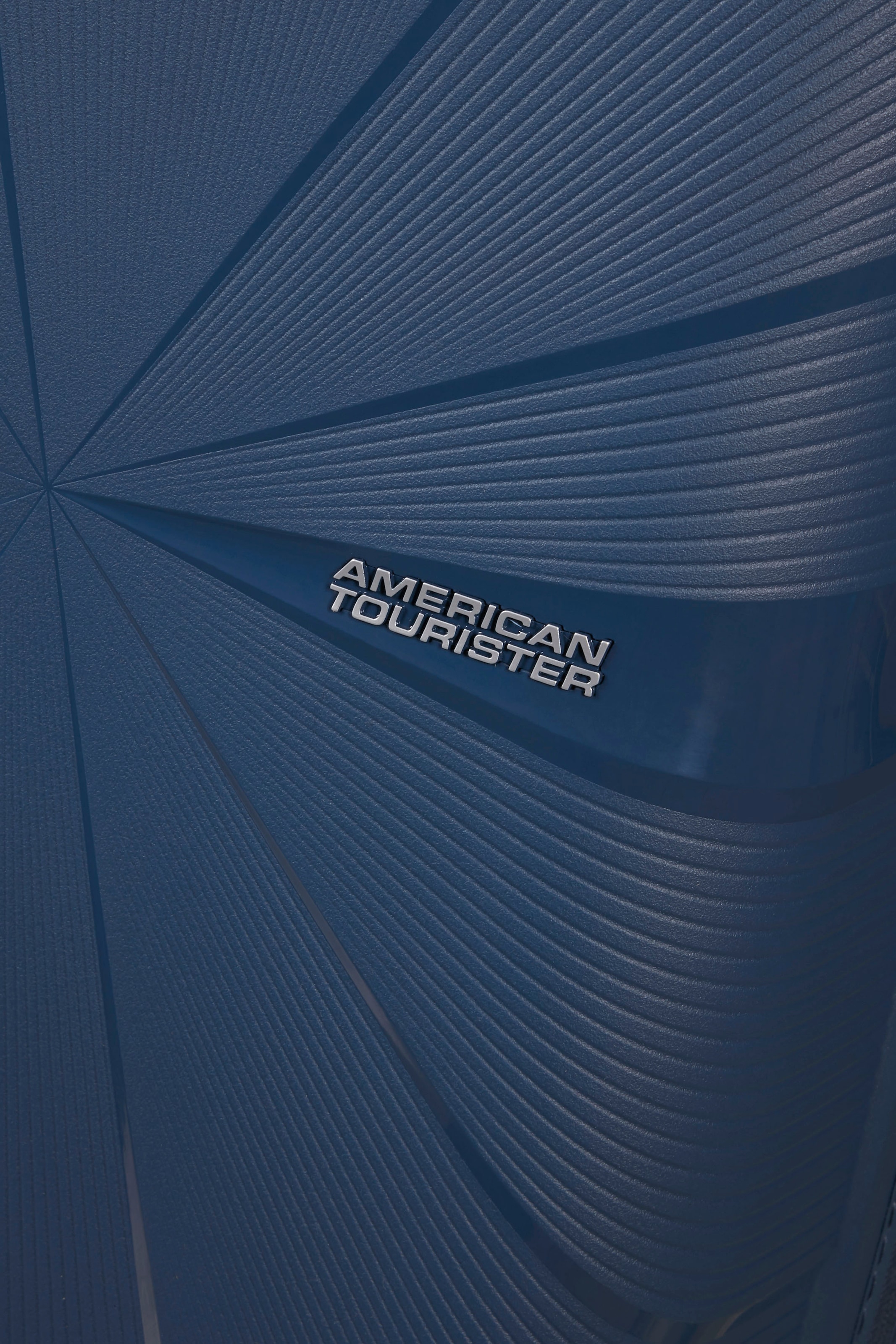 American Tourister® Hartschalen-Trolley »Starvibe, navy, 67 cm«, 4 Rollen, mit Volumenerweiterung; enthält recyceltes Material