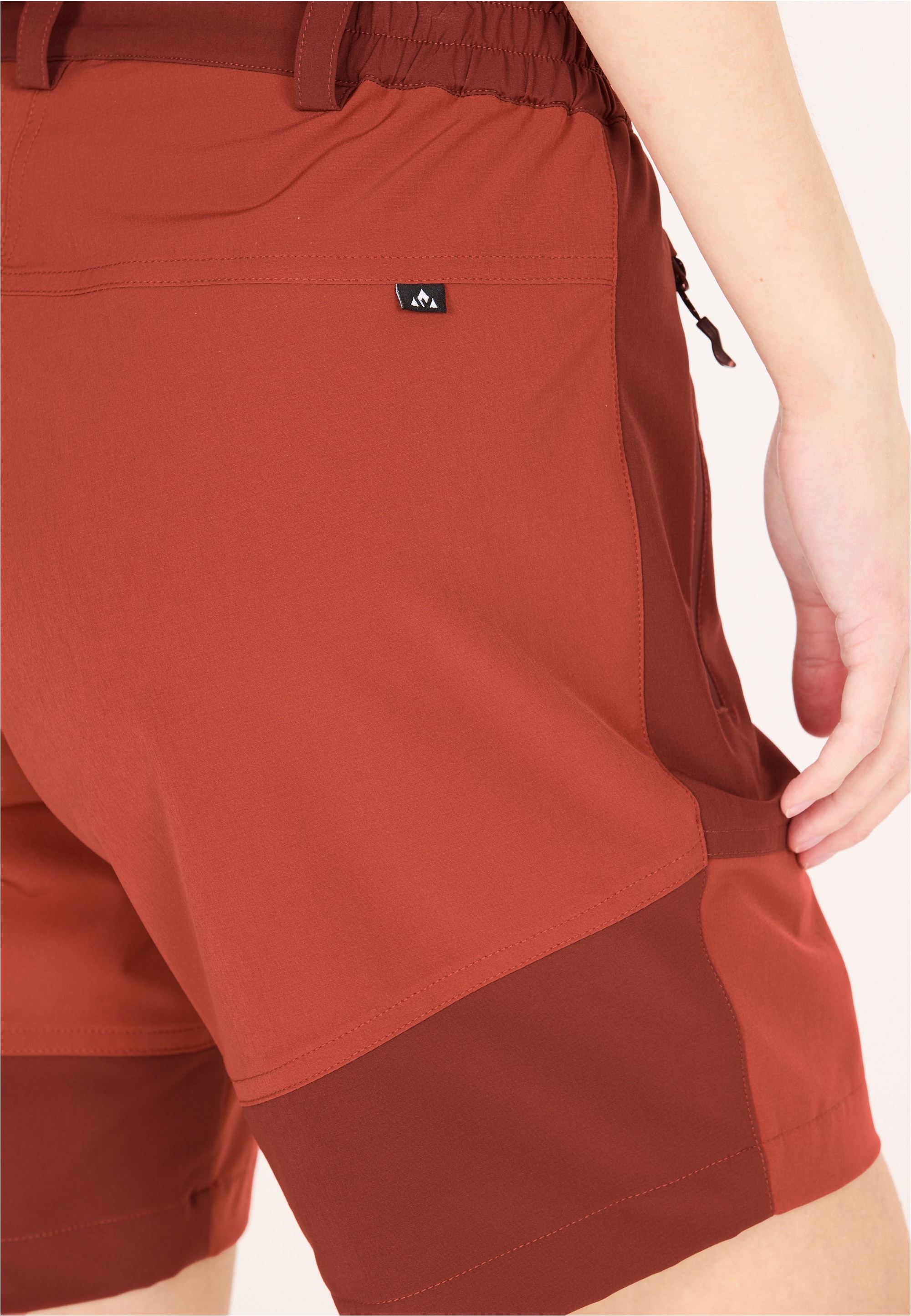 WHISTLER Shorts »LALA«, mit extra komfortablem Funktionsstretch