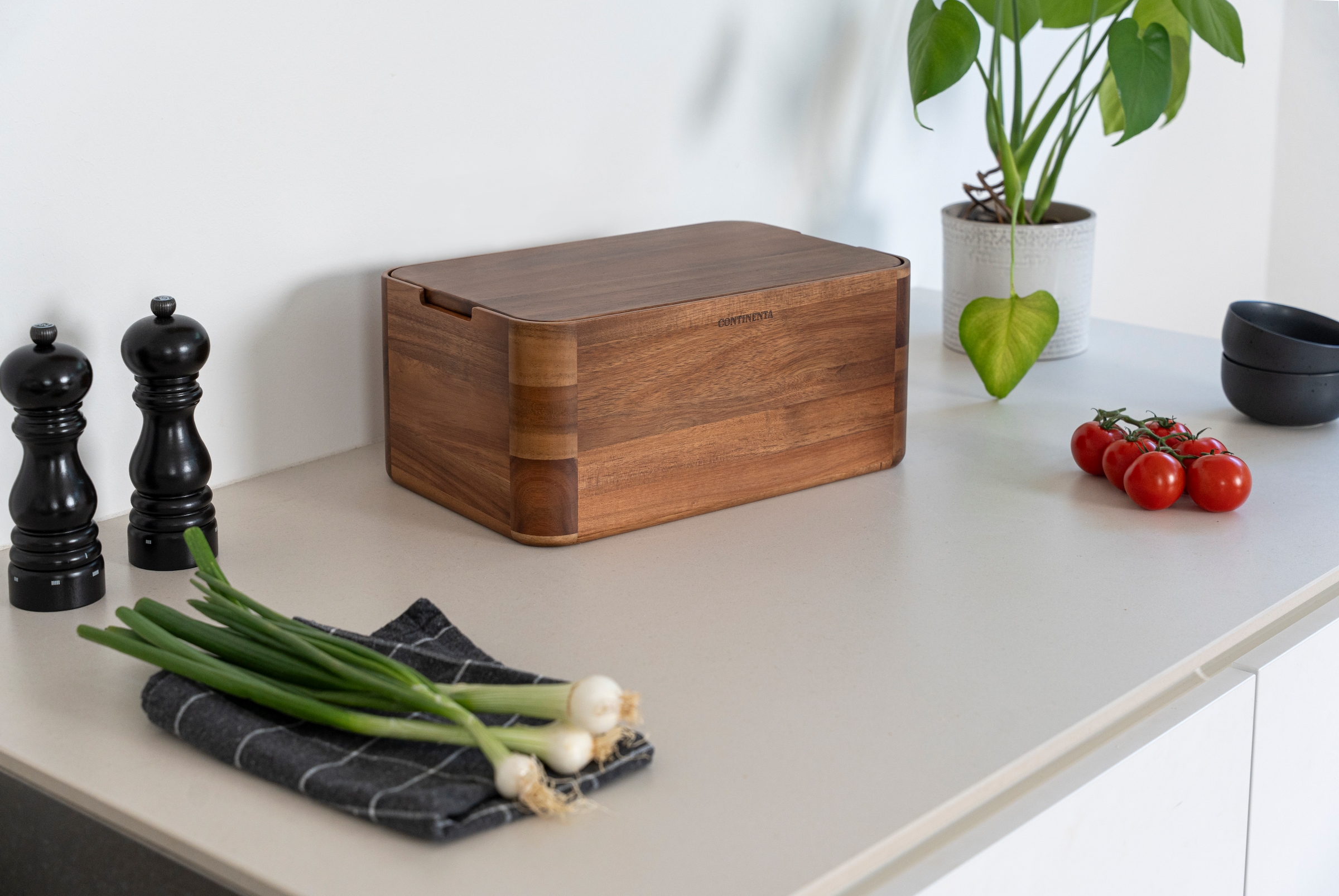 Continenta Brotkasten »Brotbox aus Akazienholz« 1 tlg.