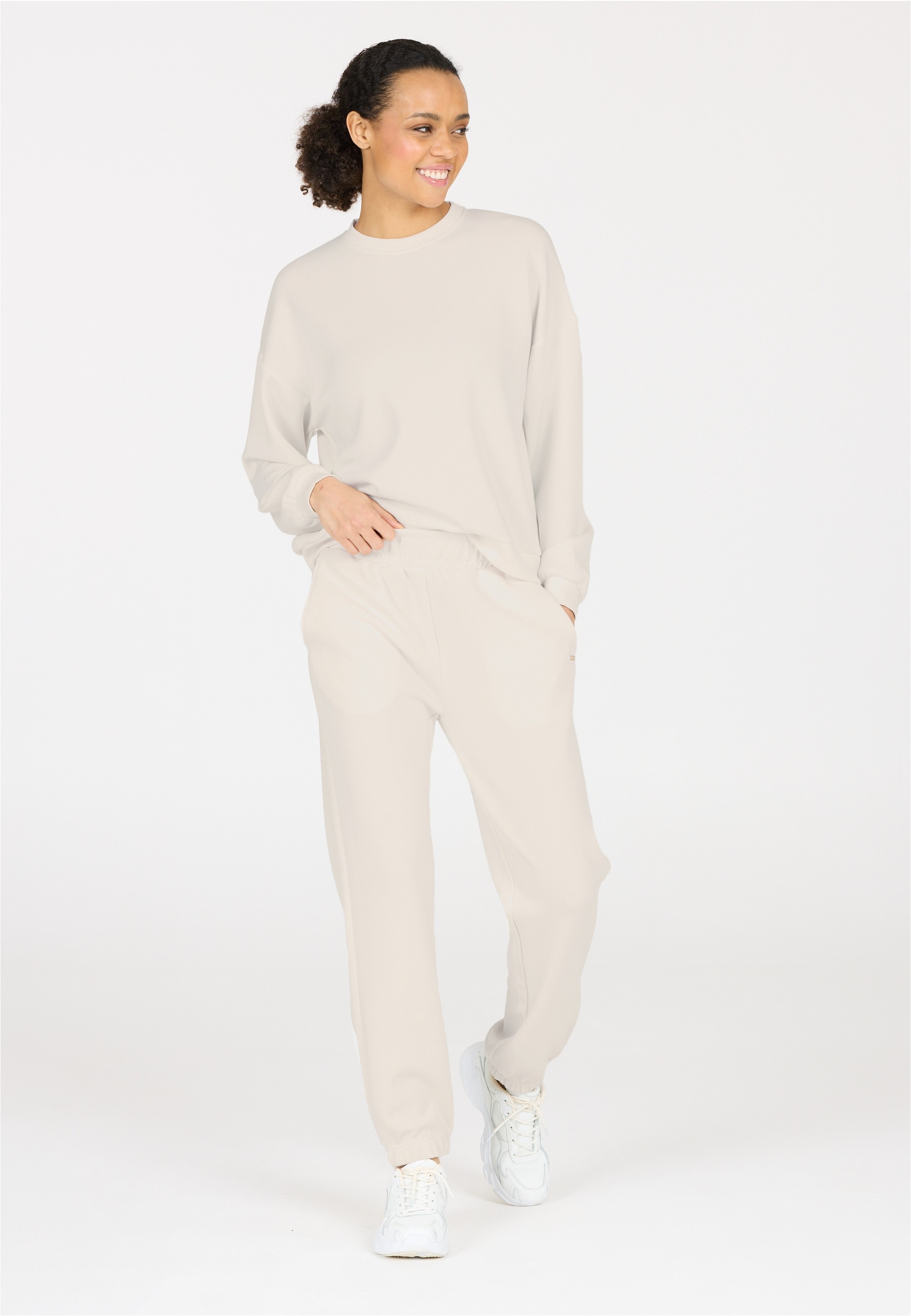 ATHLECIA Sweathose »Jillnana V2«, aus angenehm weichem Material