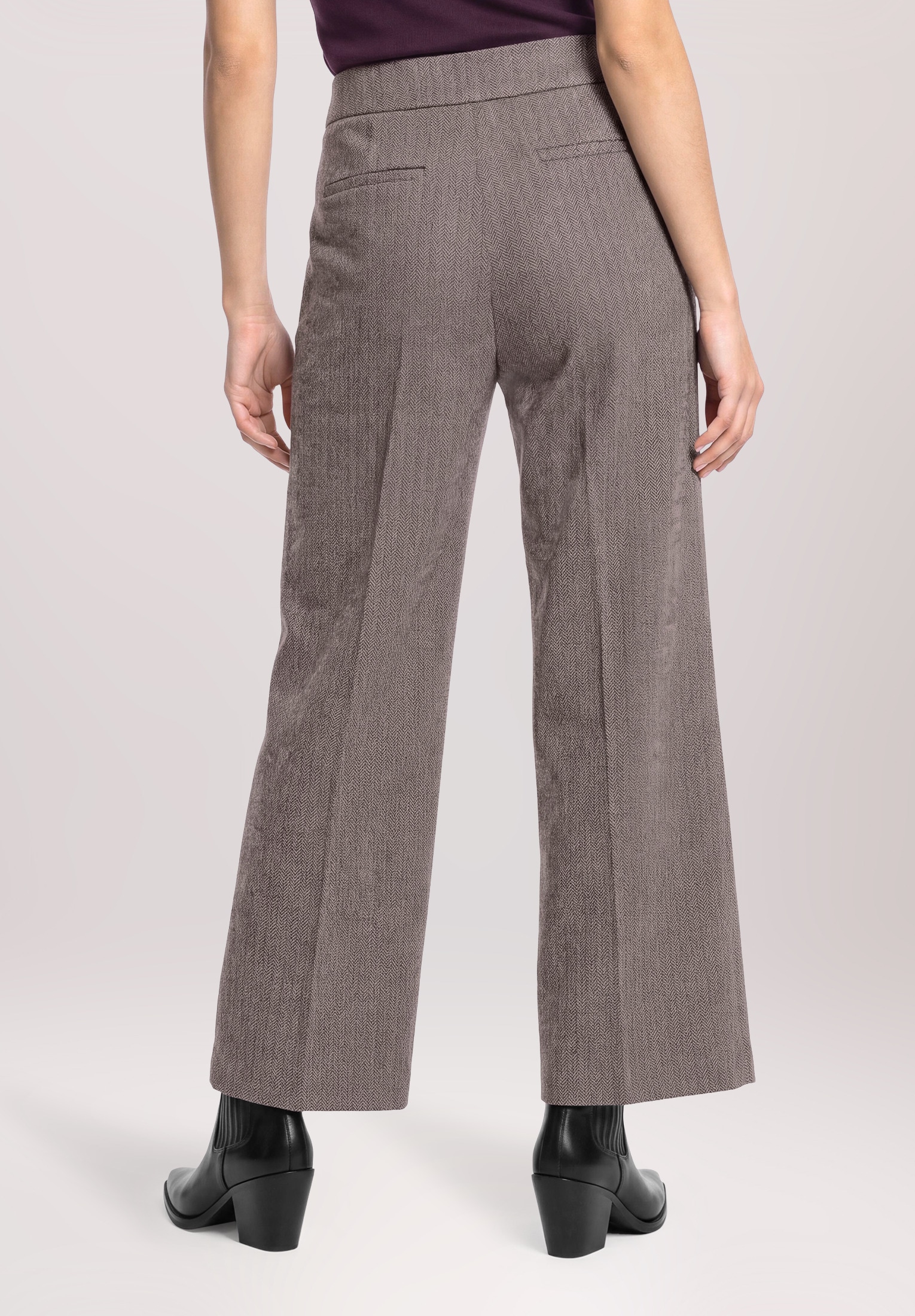 Cartoon Culotte »Damen mit Bügelfalte«