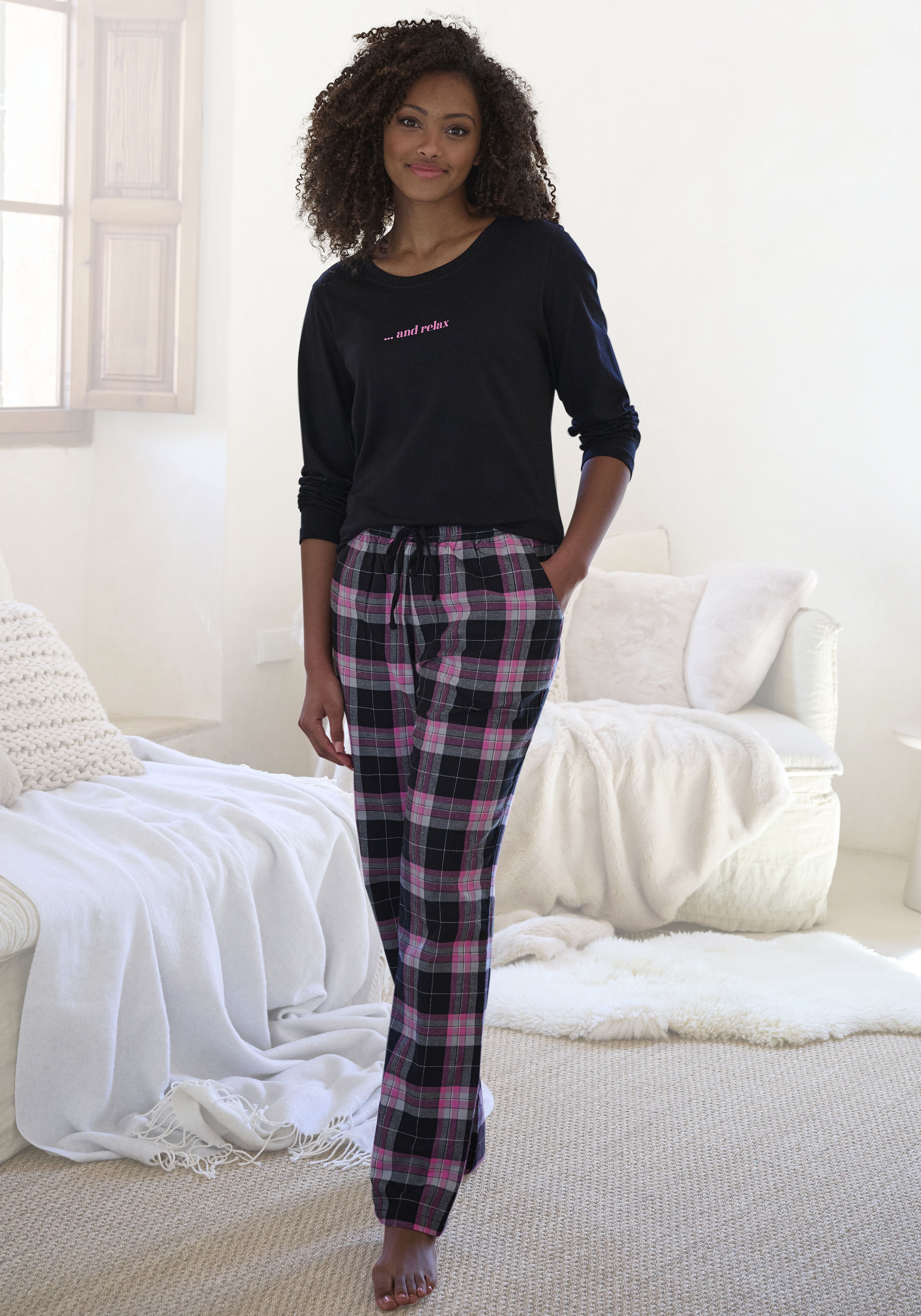 Vivance Dreams by Lascana Pyjama Set, 2 tlg. aus kuschelig weichem Flanell