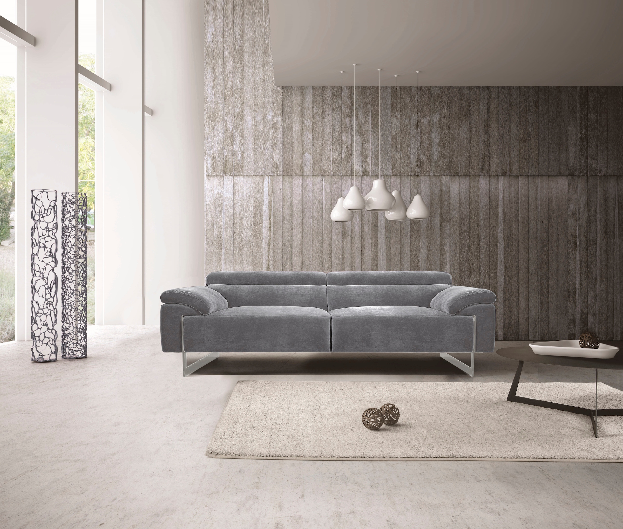 Egoitaliano 2,5-Sitzer "Malika, Designsofa mit hohem Sitzkomfort, edel und bequem" inkl. Kopfteilverstellung und chromfarbenen Metallfüßen