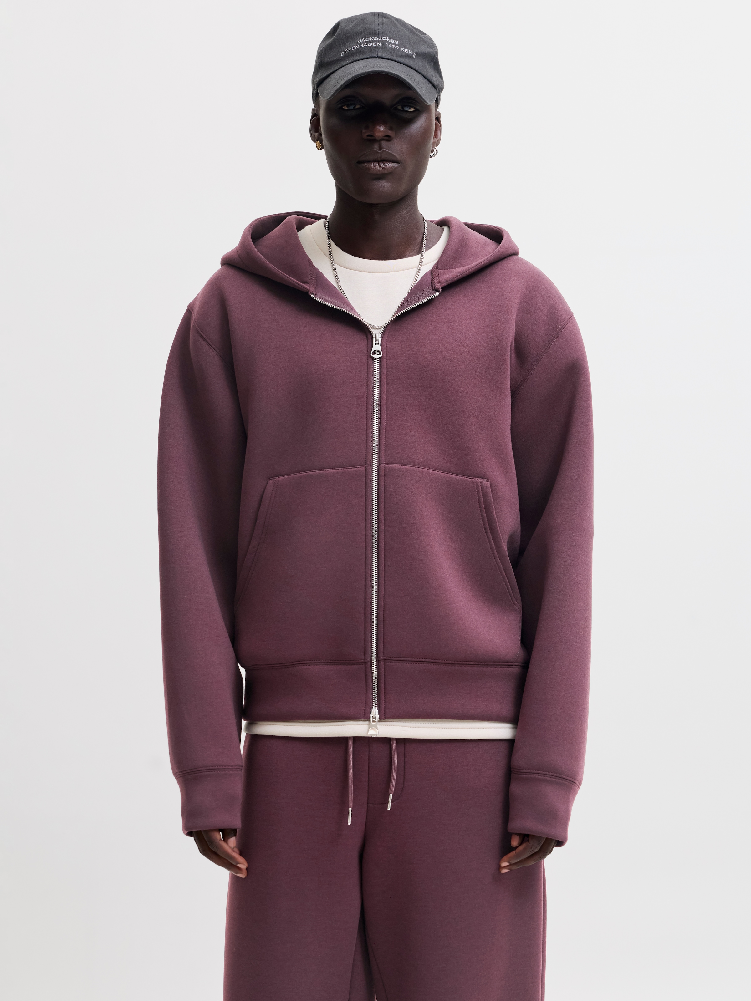 Jack & Jones Kapuzensweatjacke "JCOLEGACY SWEAT SCUBA ZIP HOOD NOOS" Materialmix, locker geschnitten