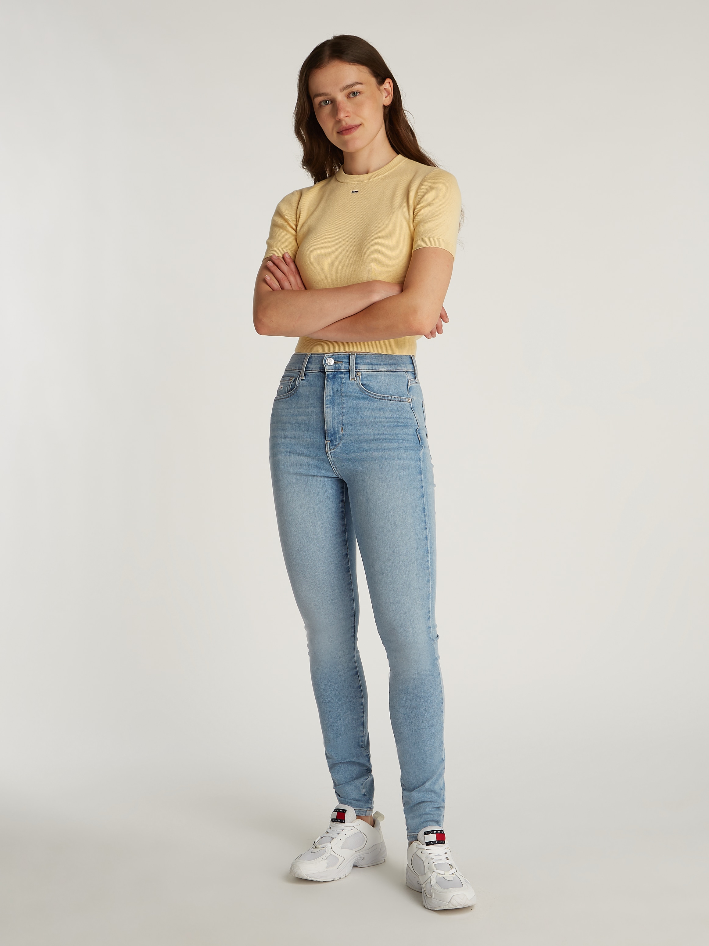 Tommy Jeans Skinny-fit-Jeans »SYLVIA HGH SKN DH1282«, mit Logo-Badge