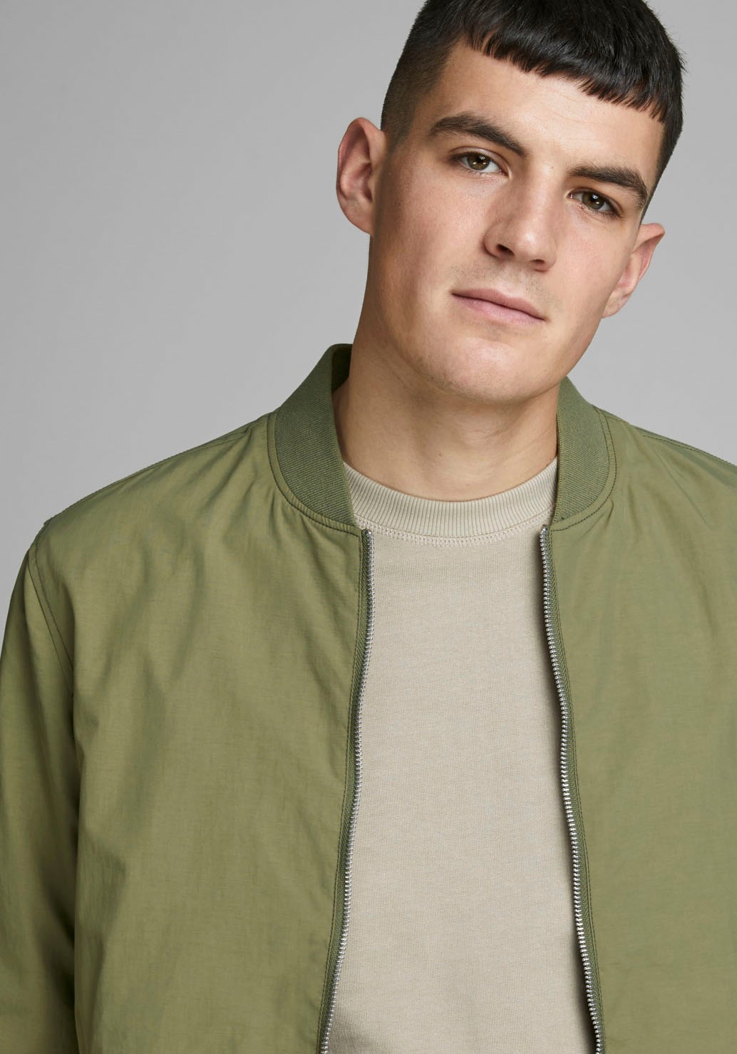 Jack & Jones Blouson "JJERUSH mit Stehkragen und Reißverschlusstaschen" ohn günstig online kaufen