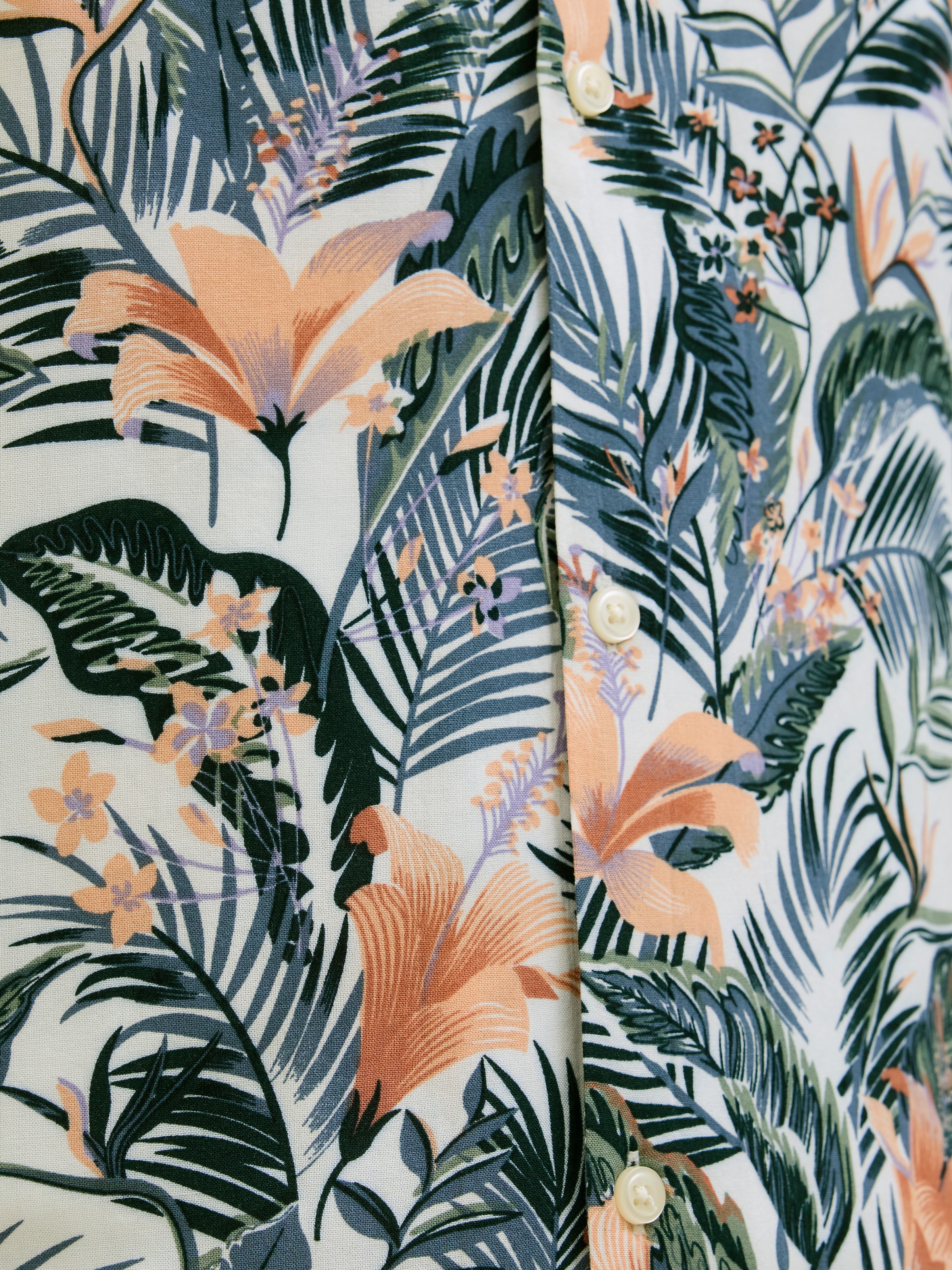 Jack & Jones Kurzarmhemd »JJEJEFF TROPICAL AOP RESORT SHIRT SS SN«, mit All-Over Print