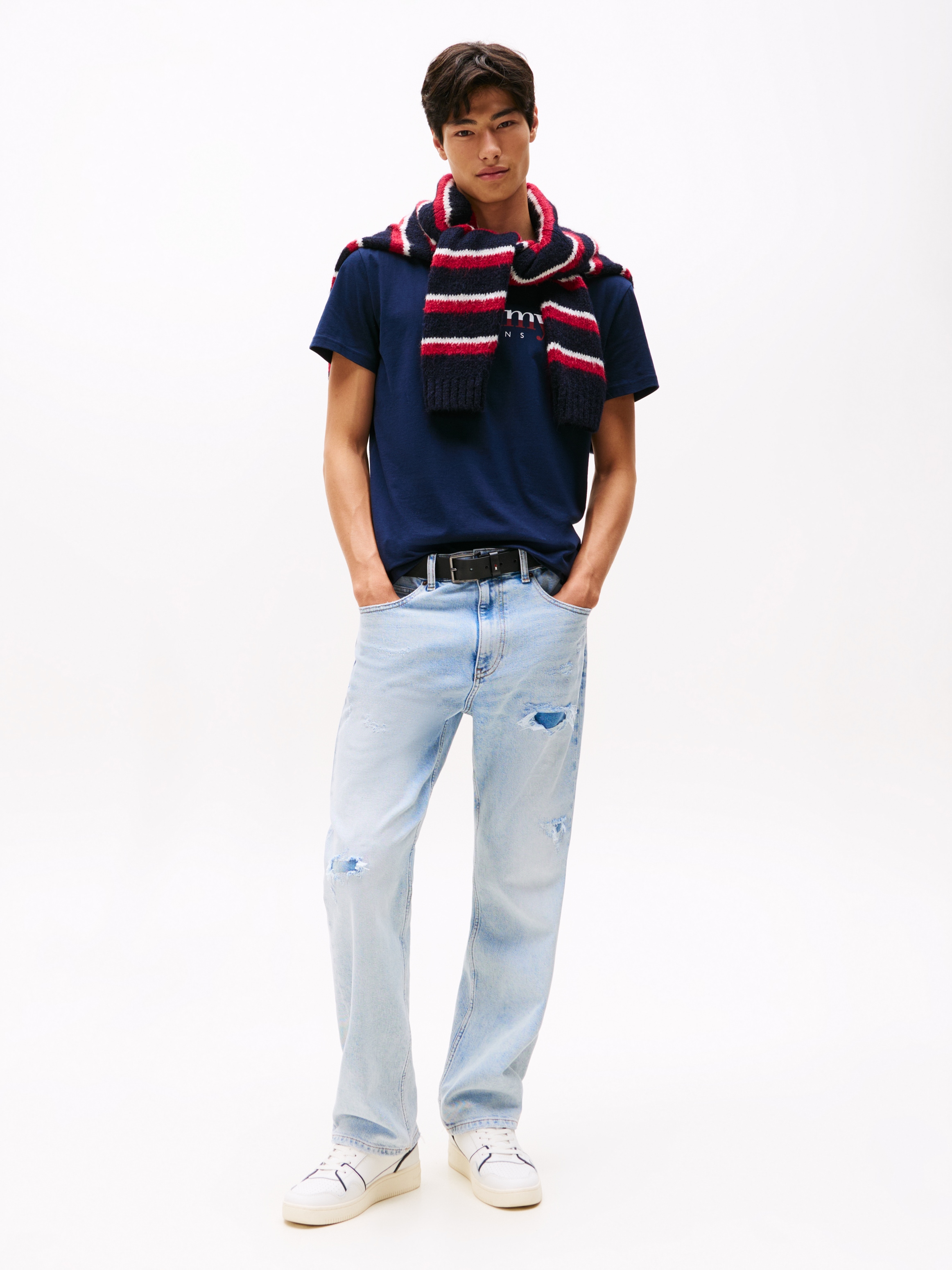 Tommy Jeans T-Shirt »aus Jersey mit Logo«