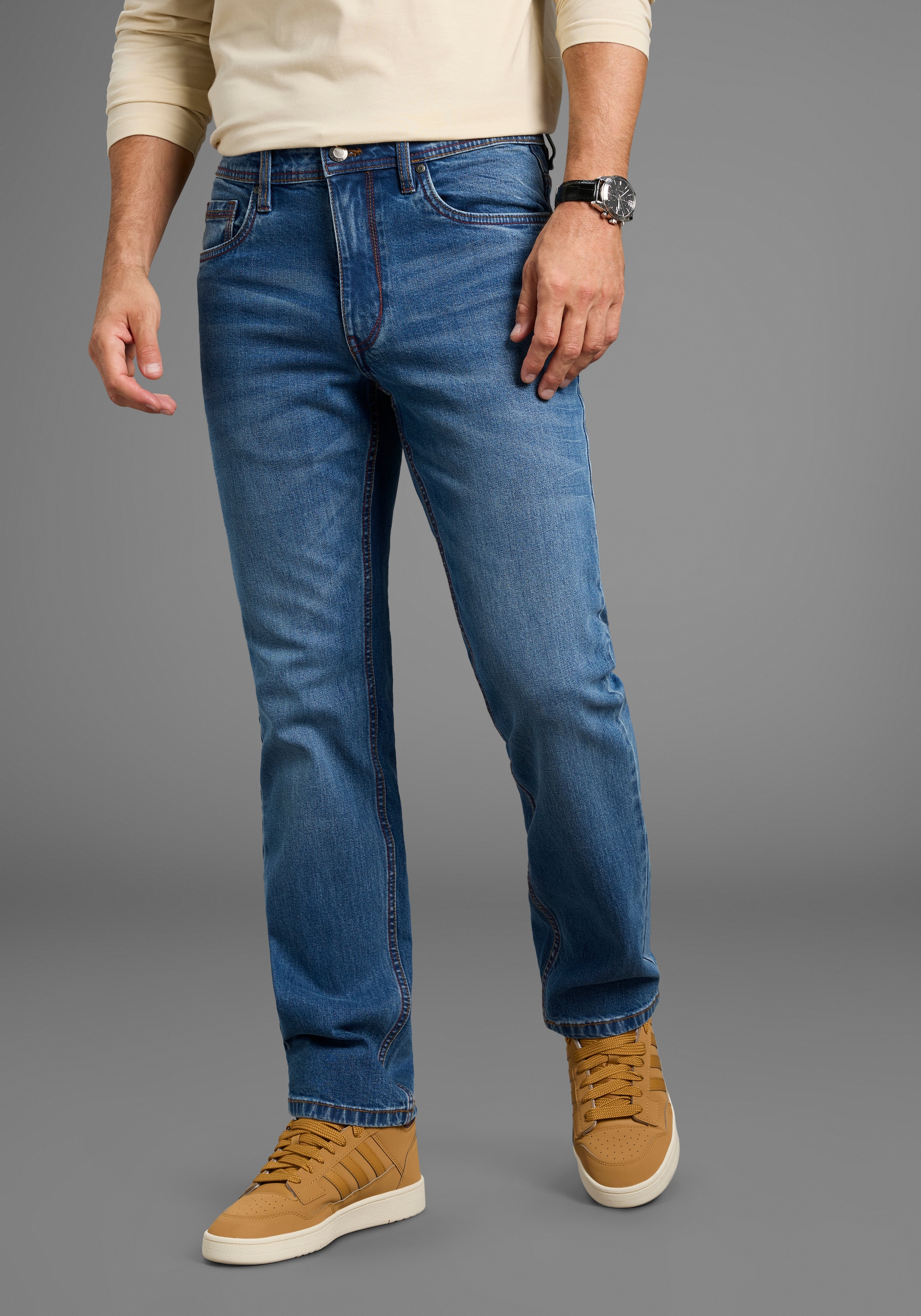 Arizona Straight-Jeans gerader Schnitt, mit Eingrifftaschen, Gesäßtaschen und Coinpocket