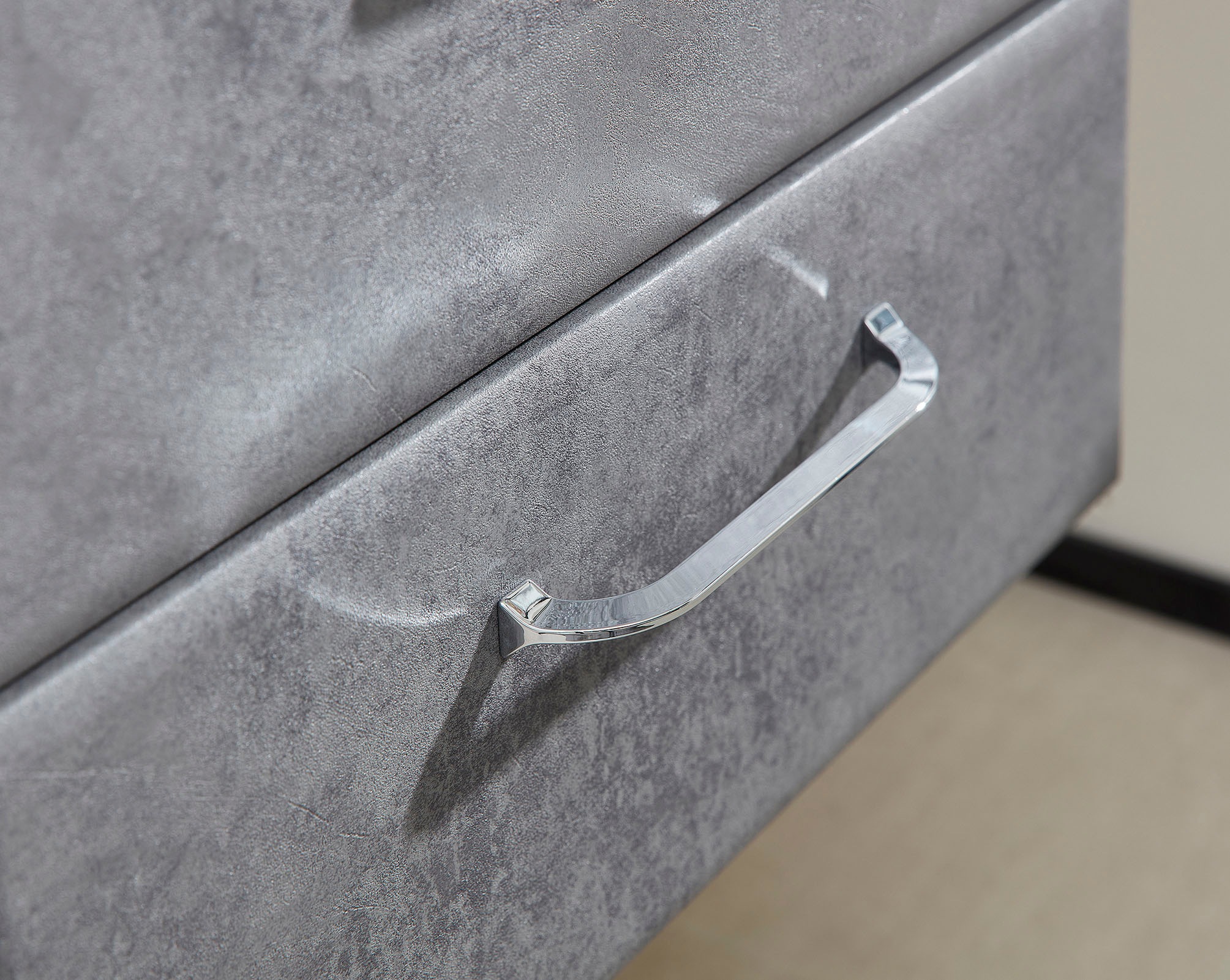 Saphir Midischrank »Quickset 945 Badschrank 50 cm breit, 2 Türen, 2 Schubladen«, Badezimmer-Midischrank inkl. Türdämpfer, Griffe in Chrom glänzend