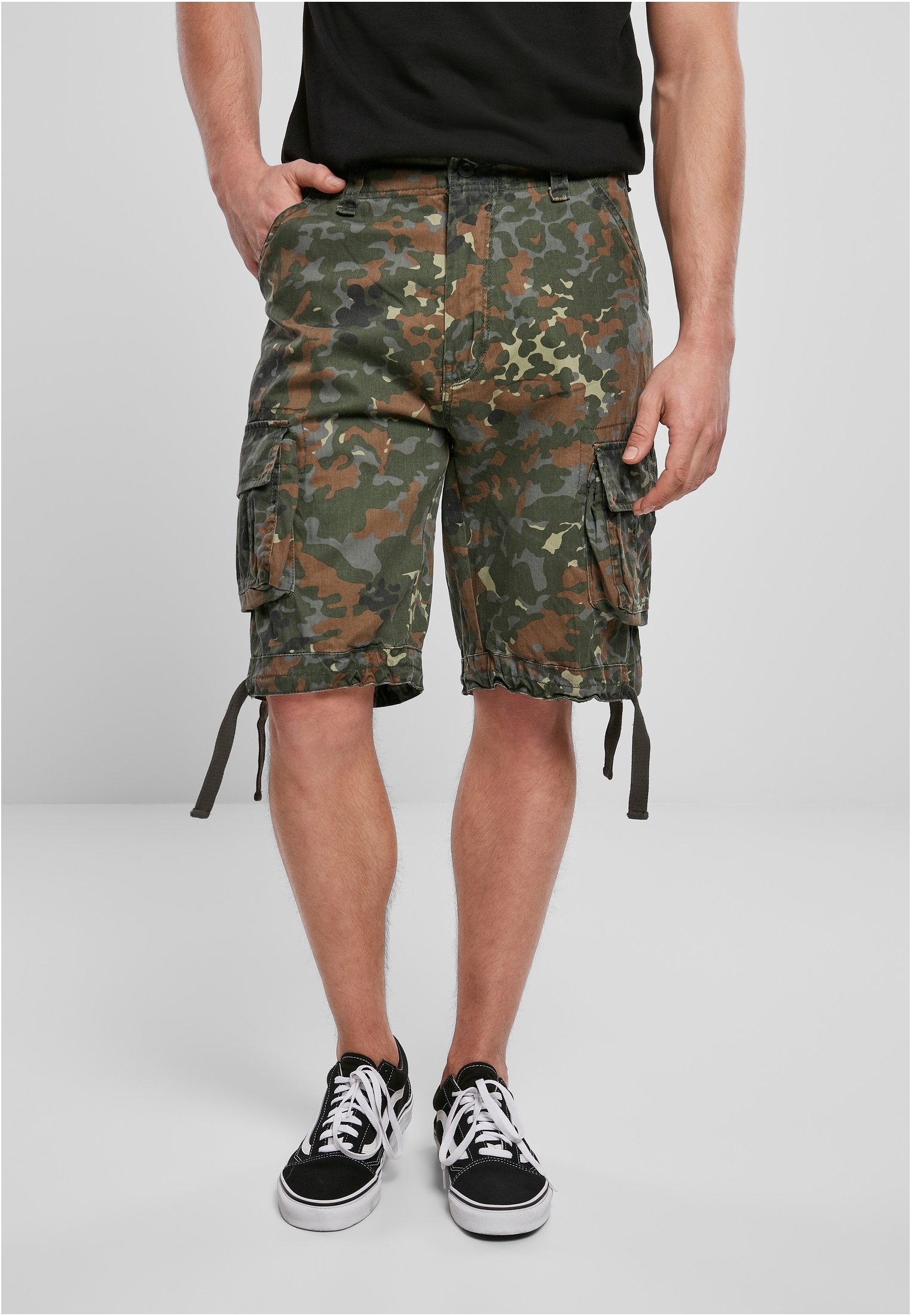 Brandit Stoffhose »Brandit Herren Urban Legend Cargo Shorts«, (1 tlg.)