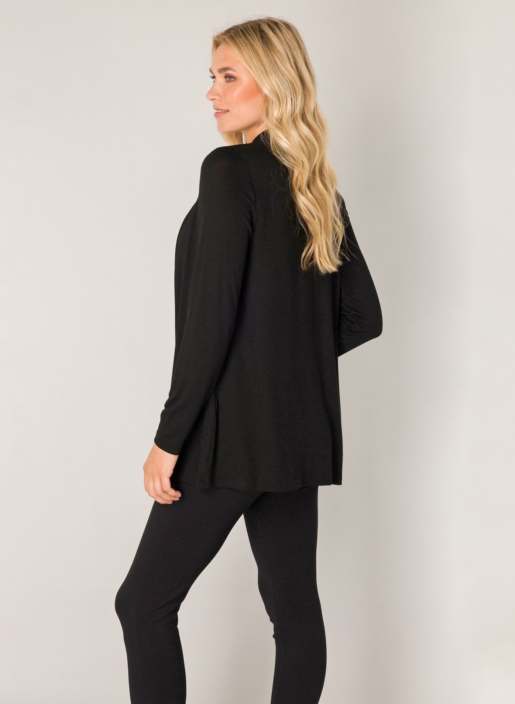 Base Level Strickjacke "Yayla", In elastischem Feinstrick günstig online kaufen